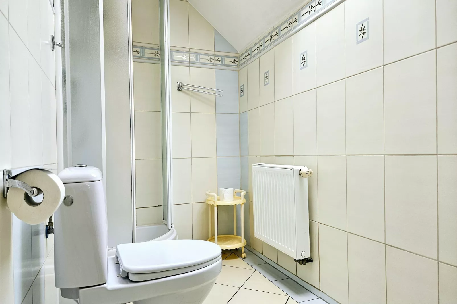 Dom z basenem dla 11 osób Kołczewo-Bathroom
