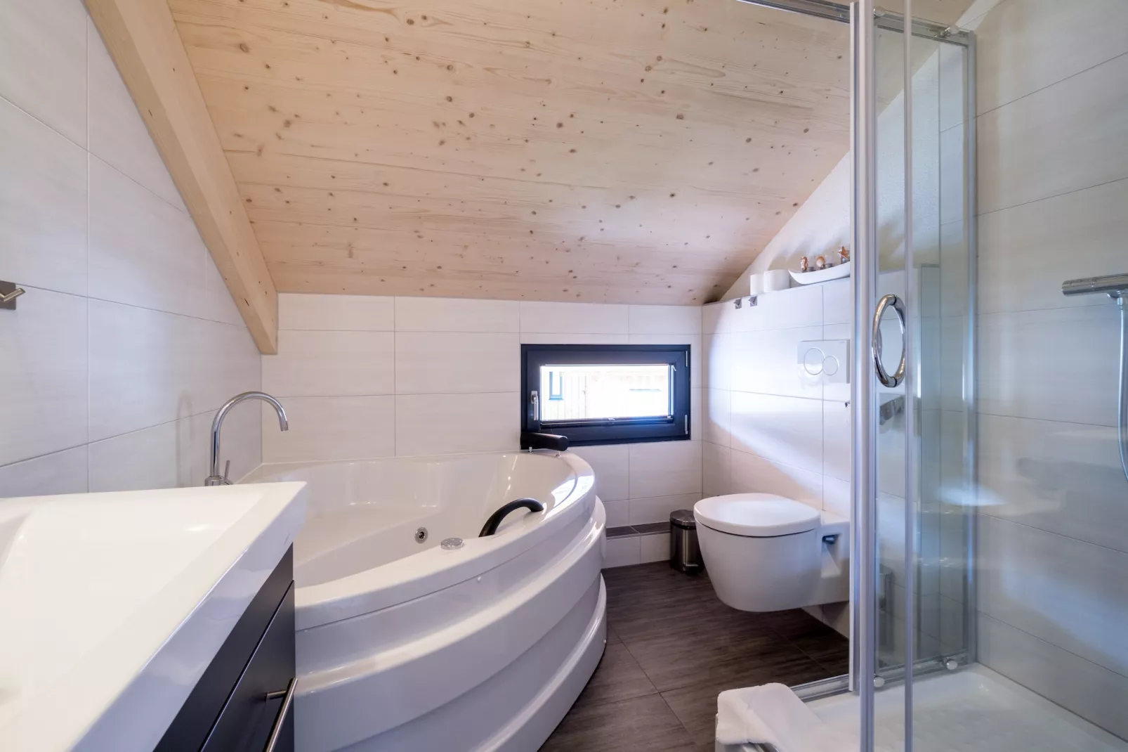 Kreischberg Chalets 29-Bathroom