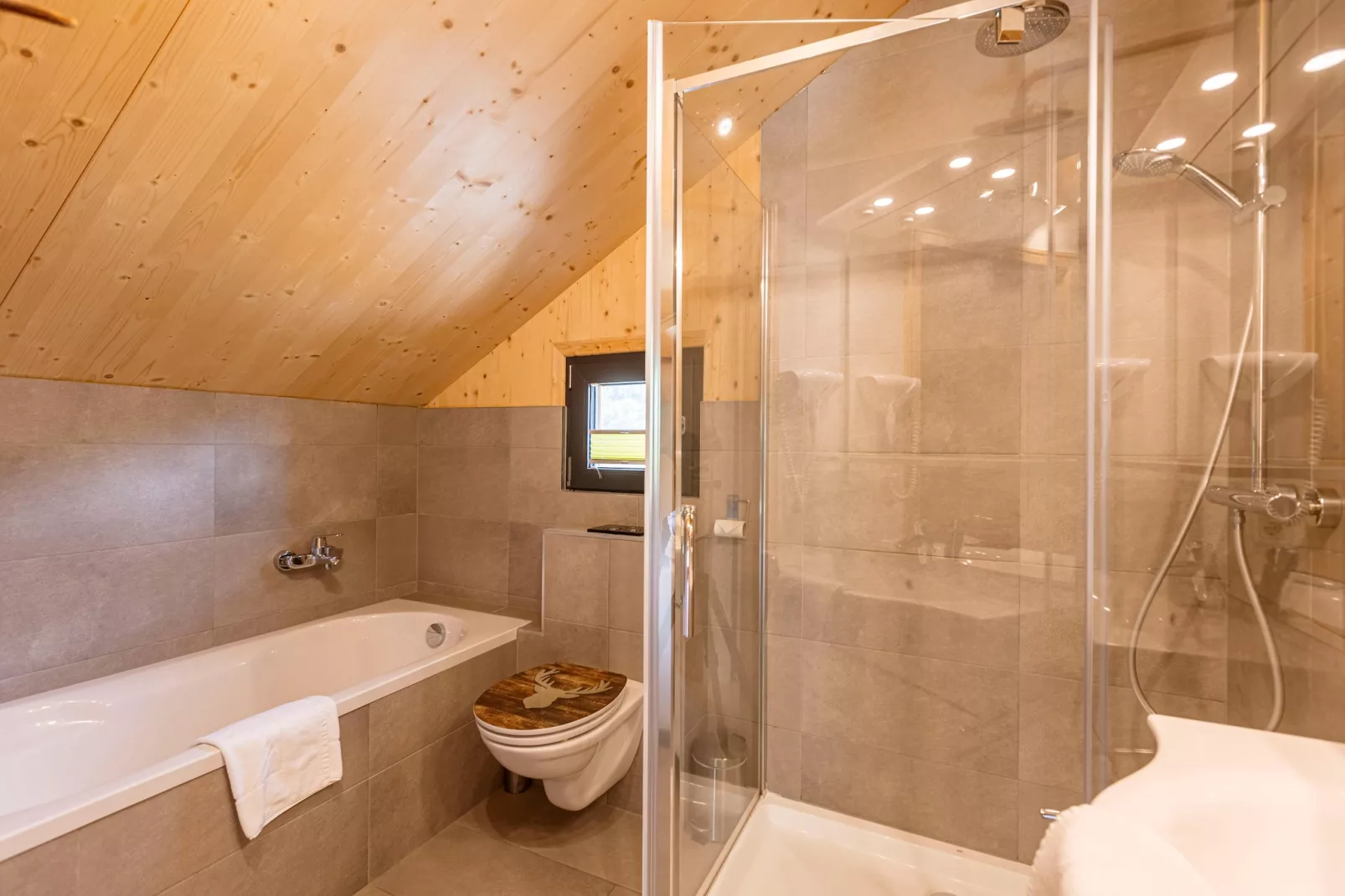 Kreischberg Chalet 29a-Bathroom