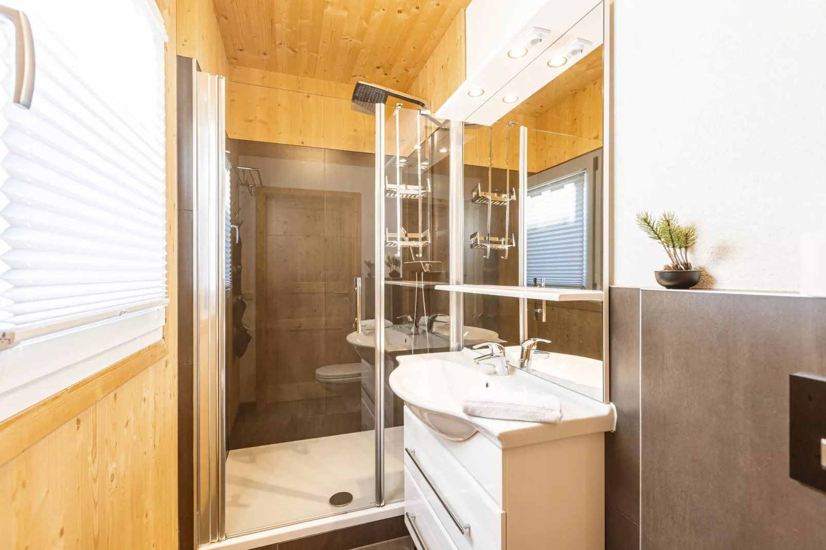 Kreischberg Chalets 62a-Bathroom