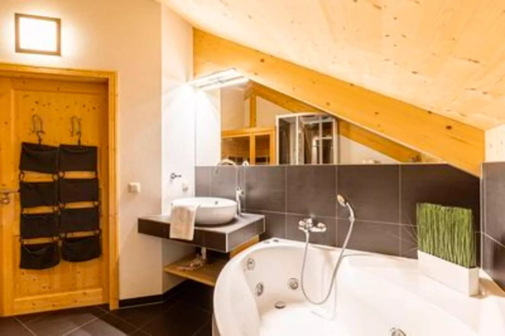Kreischberg Chalets 62a-Bathroom