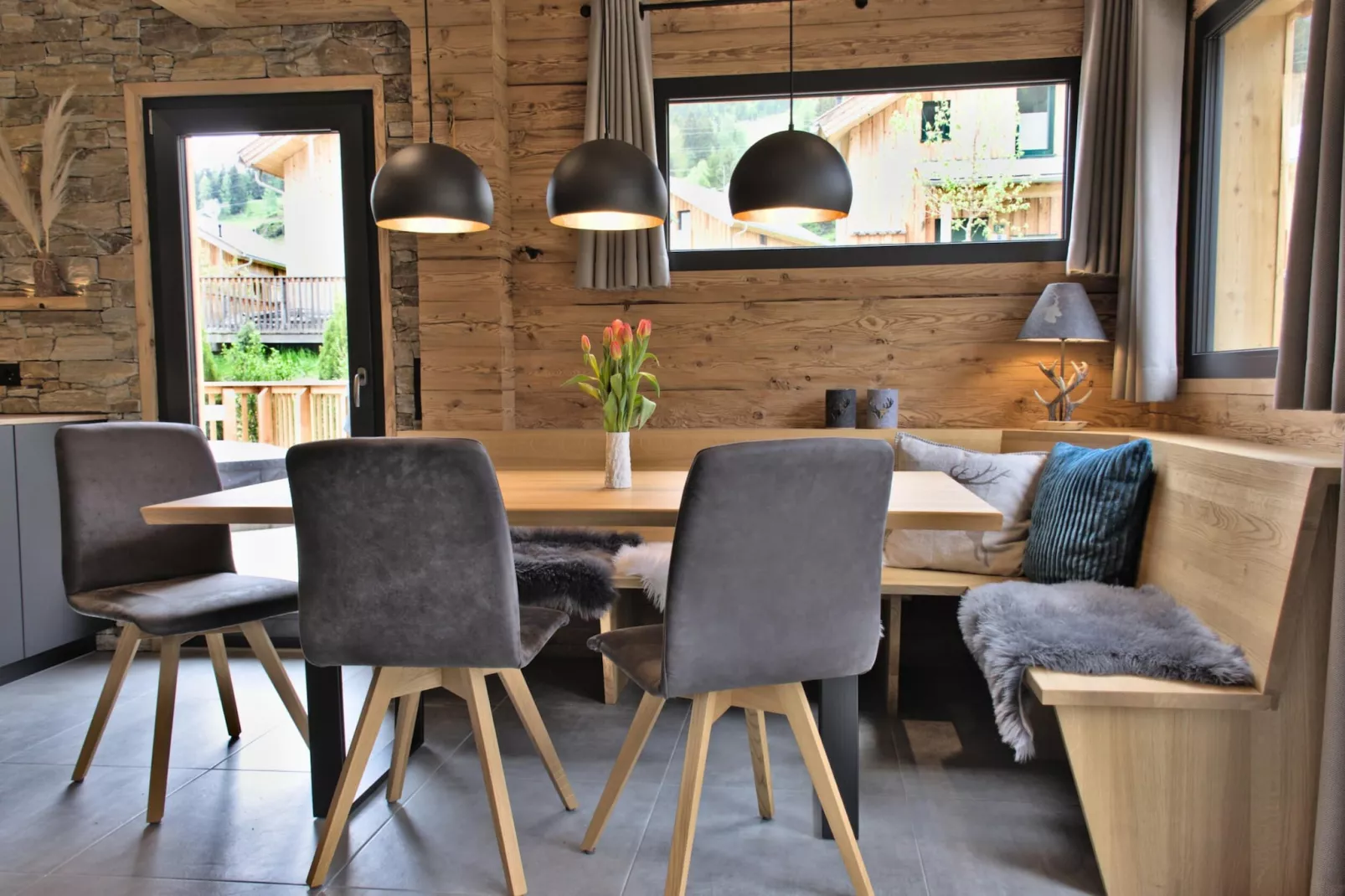 Kreischberg Chalets 52-Dining room