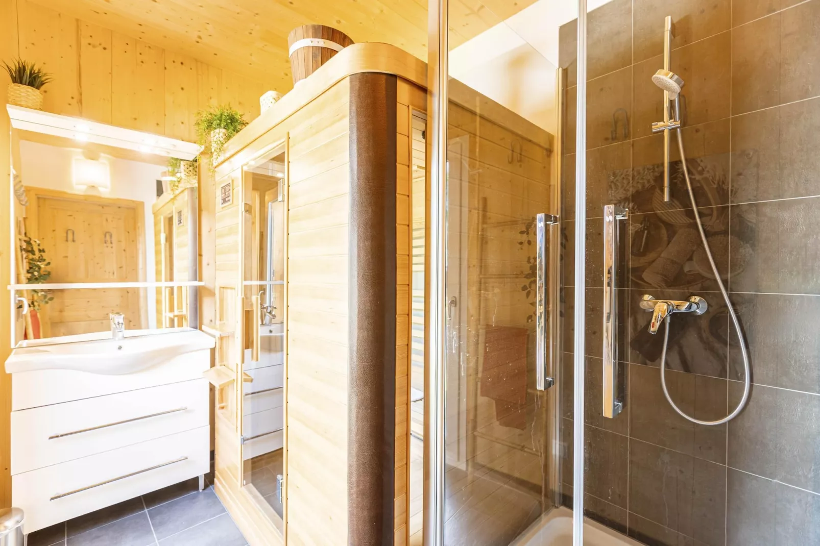 Kreischberg Chalets 50-Bathroom