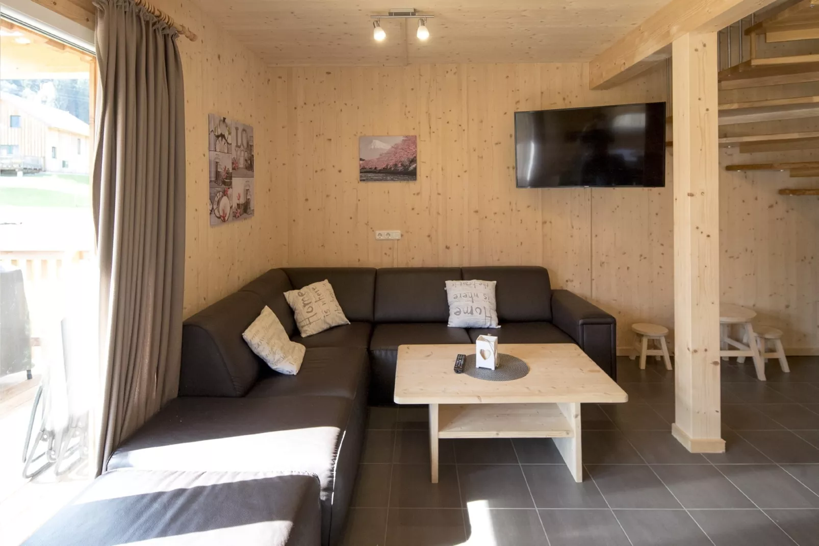 Kreischberg Chalets 40b-Living room