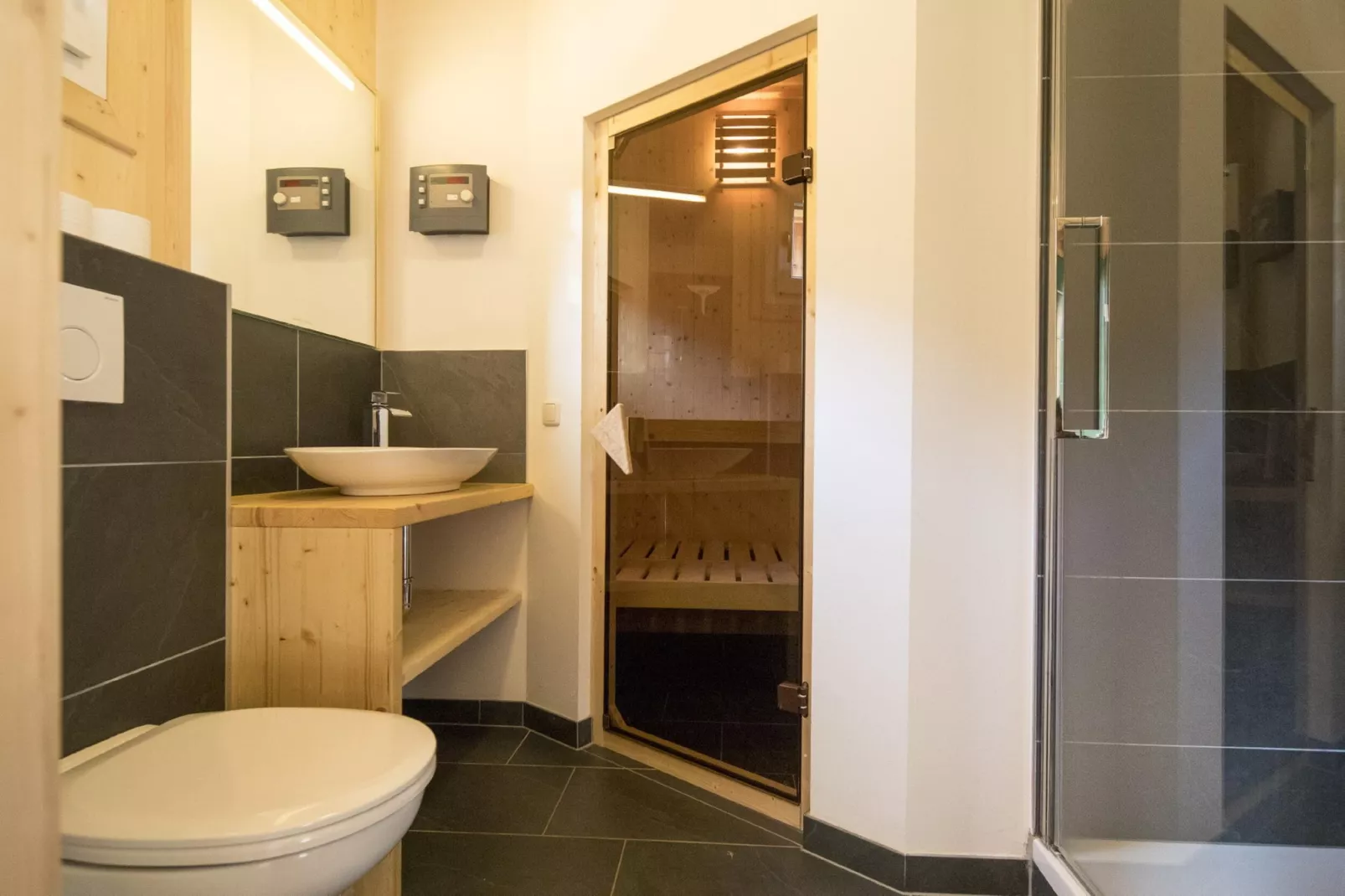 Kreischberg Chalets 63b-Bathroom