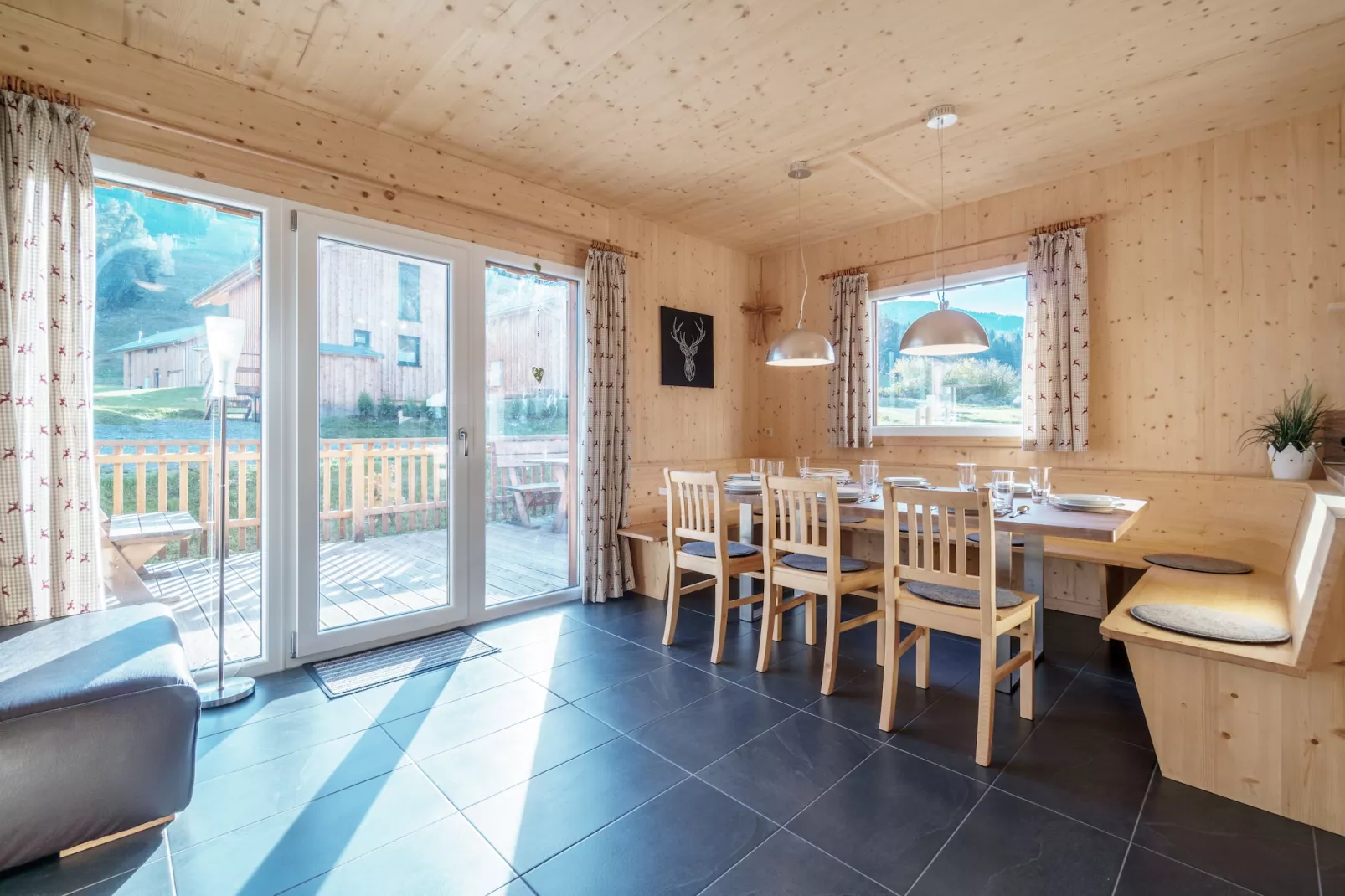 Kreischberg Chalets  35-Dining room