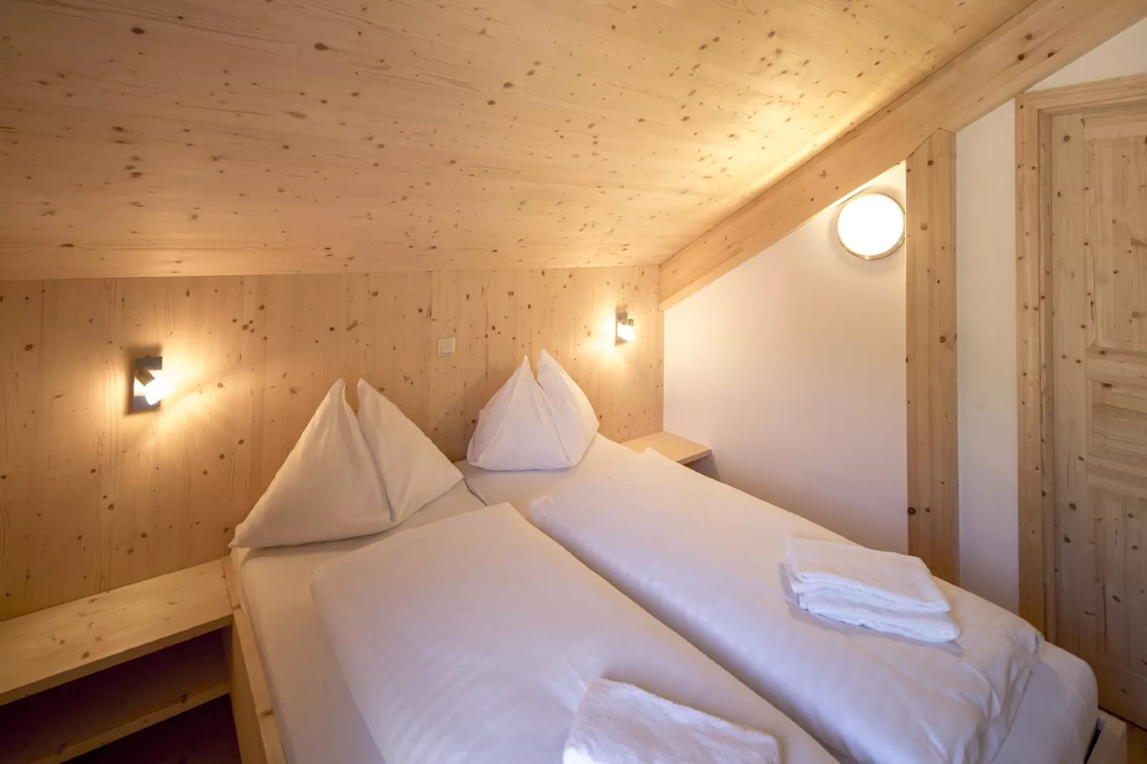 Kreischberg Chalets 44b-Bedroom