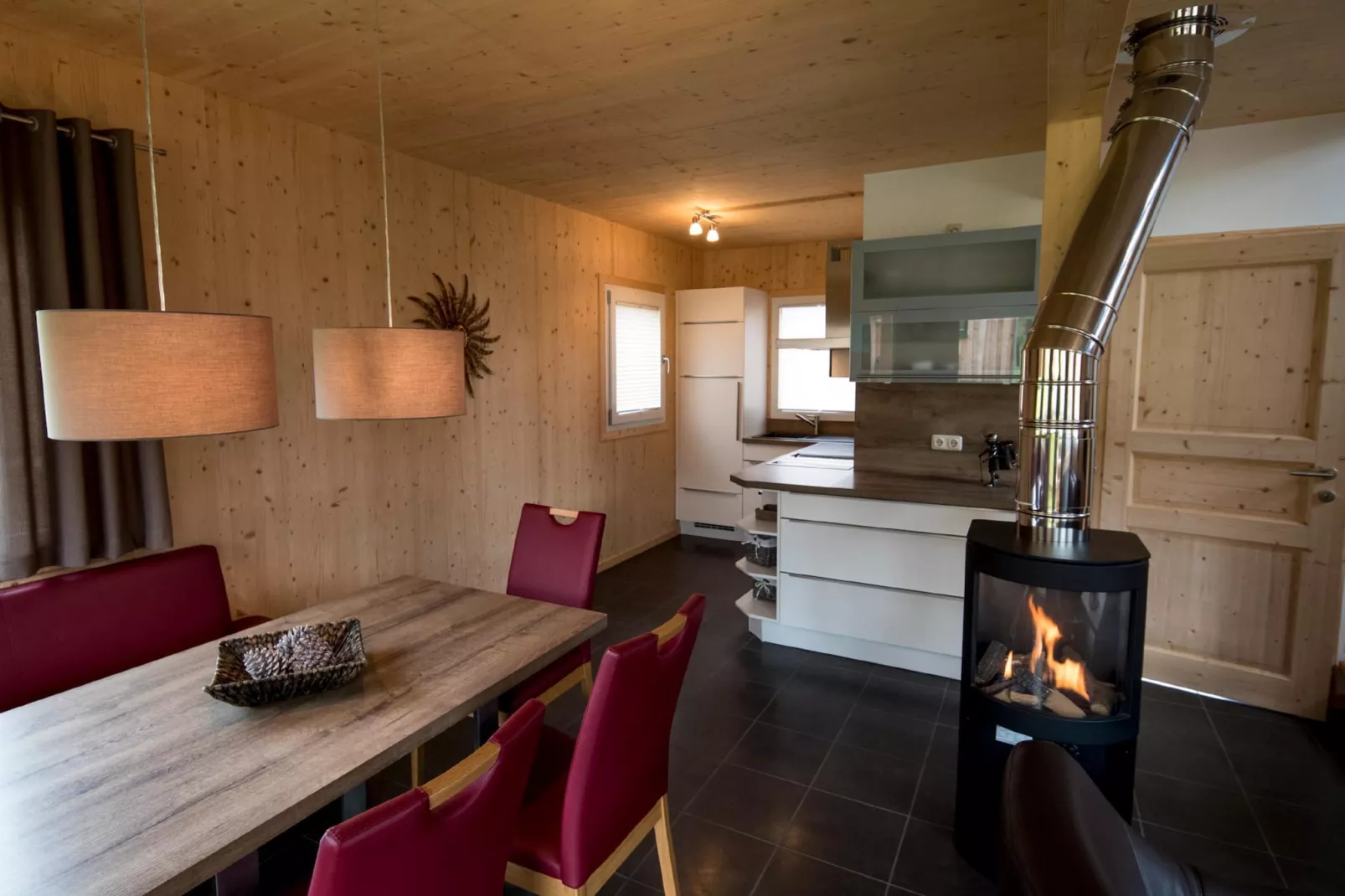 Kreischberg Chalets 36-Dining room