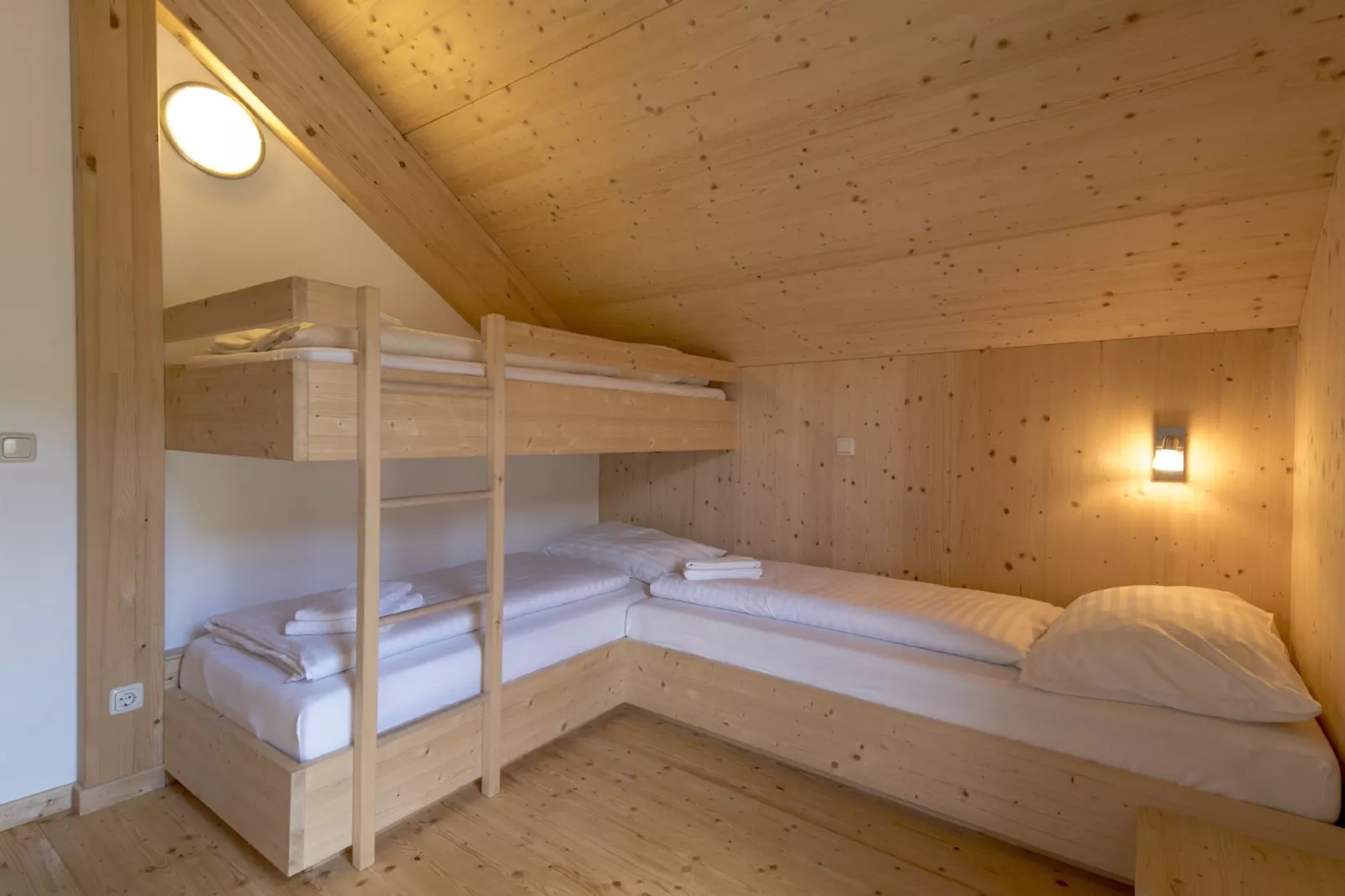Kreischberg Chalets 25b-Bedroom