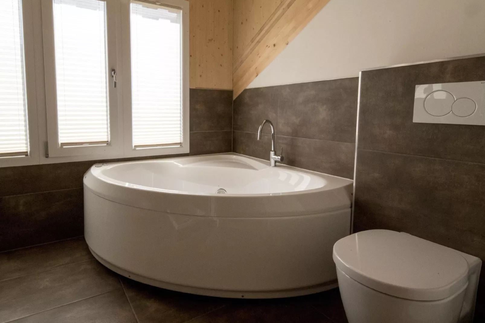 Kreischberg Chalets 56-Bathroom