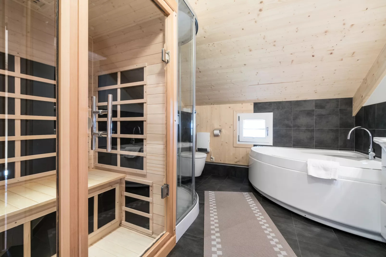 Kreischberg Chalets 34b-Bathroom