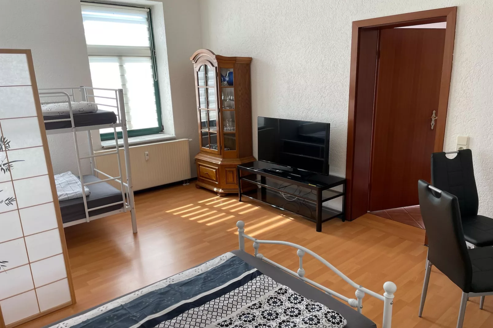 Apartment Eilenburg-Living room