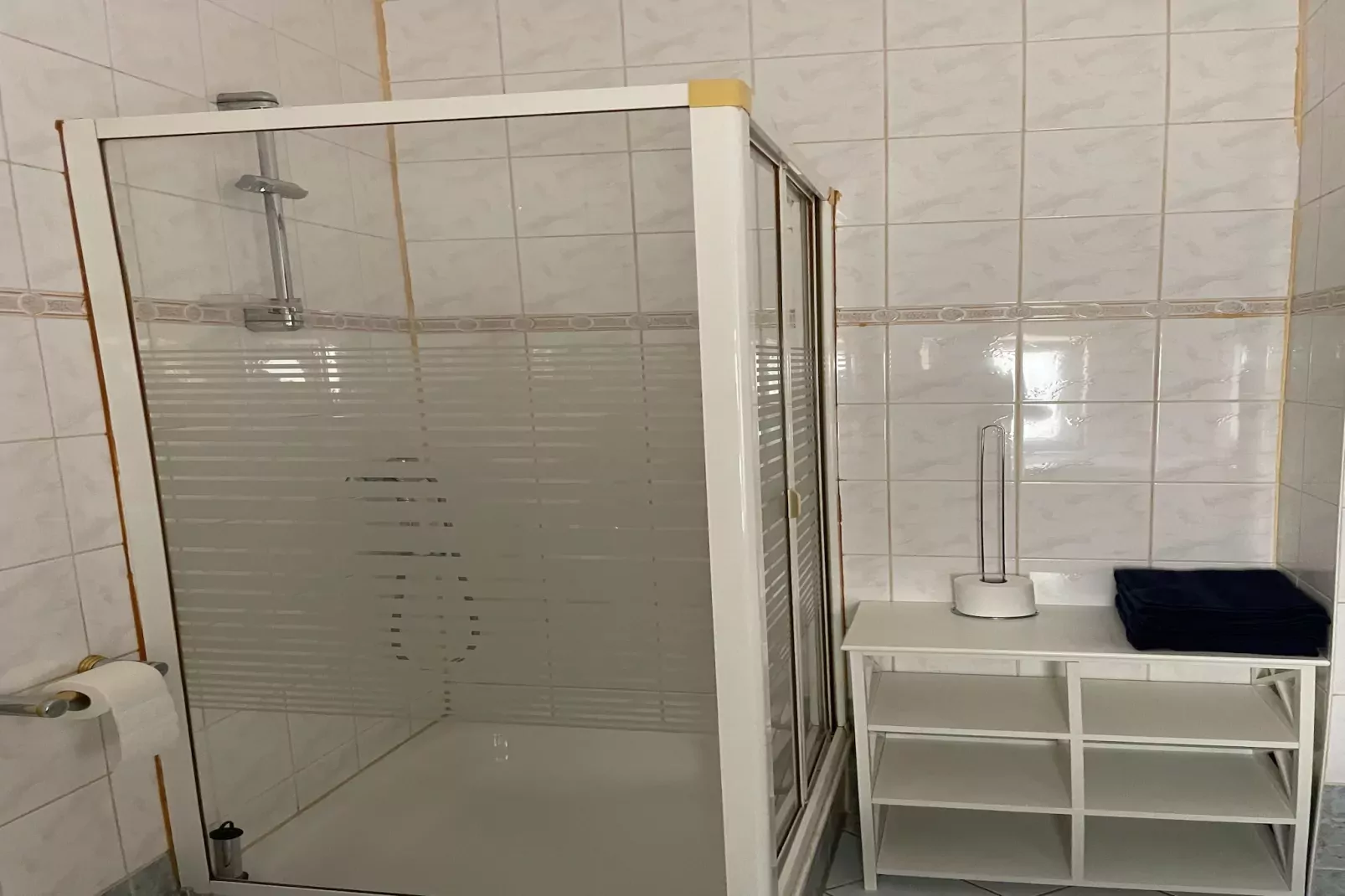 Apartment Eilenburg-Bathroom