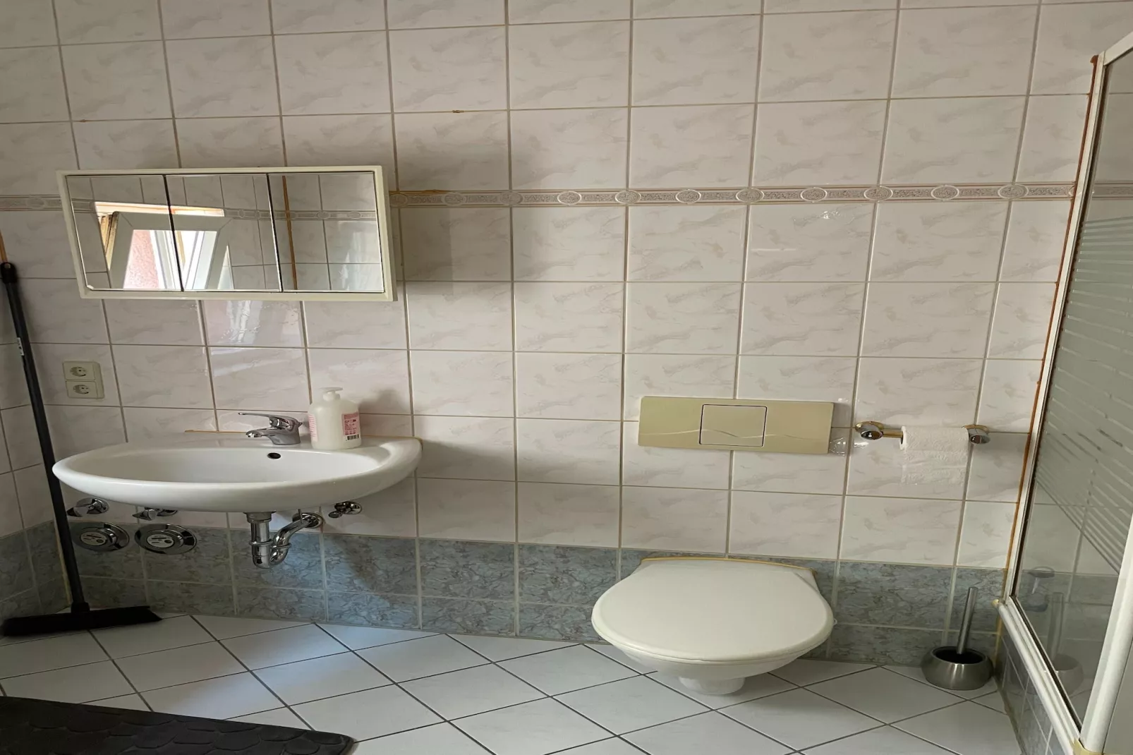 Apartment Eilenburg-Bathroom