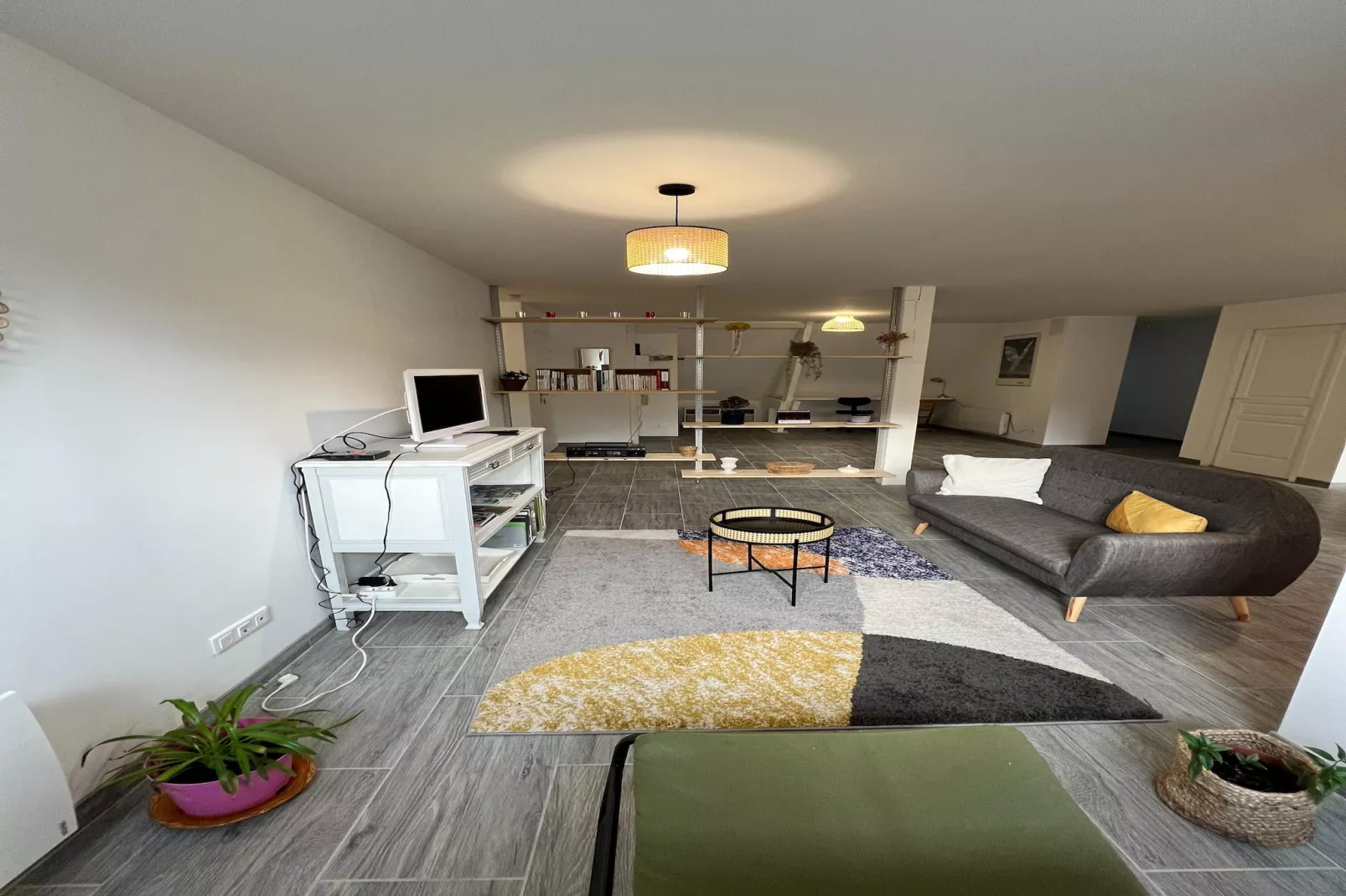 Le Phenix-Living room