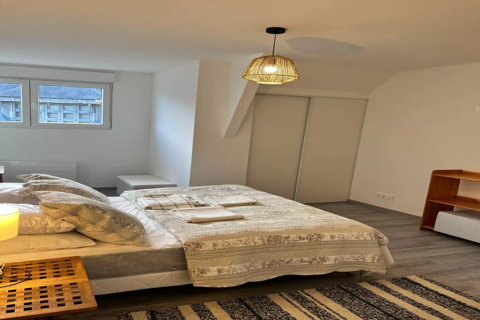 Le Phenix-Bedroom