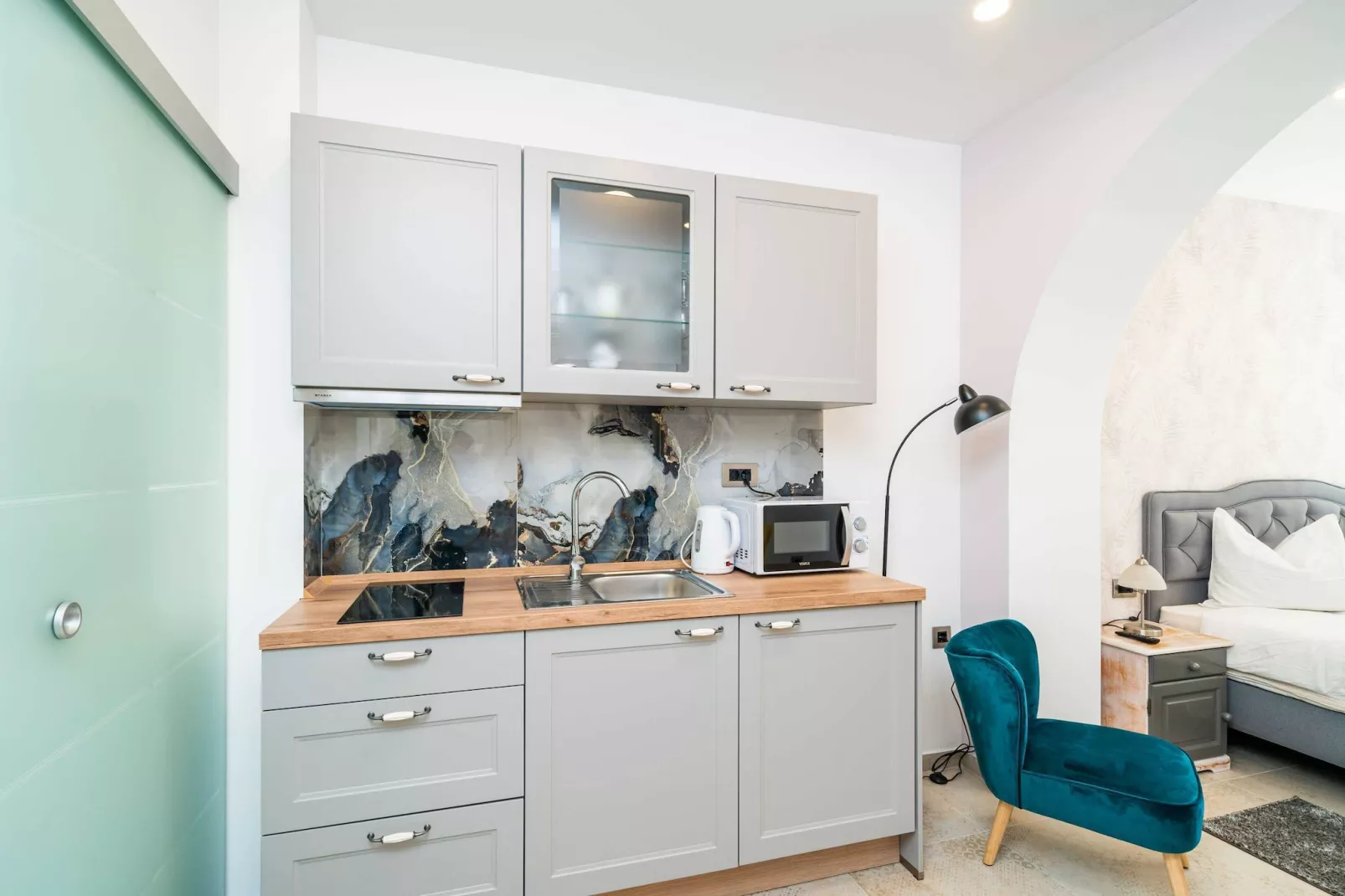 Apartment Villa Palma- Studio Apartment with Balcony and Sea View (Studio apartman 1)-Kitchen