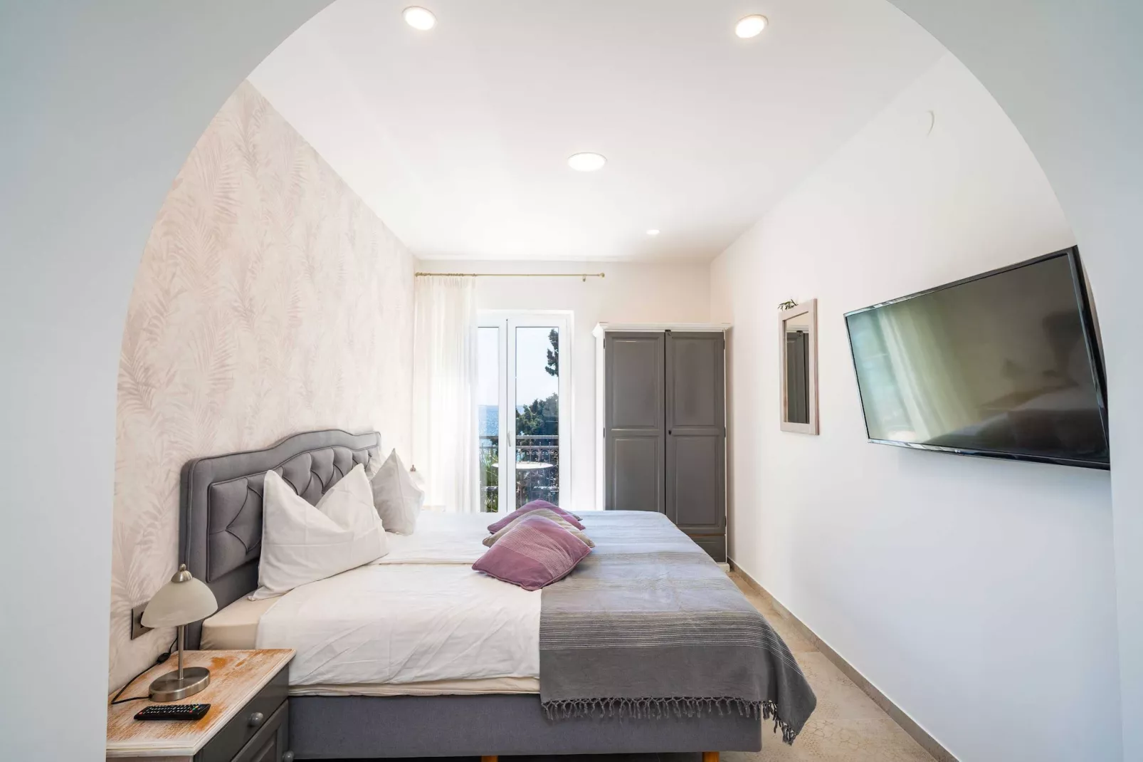 Apartment Villa Palma- Studio Apartment with Balcony and Sea View (Studio apartman 1)-Bedroom