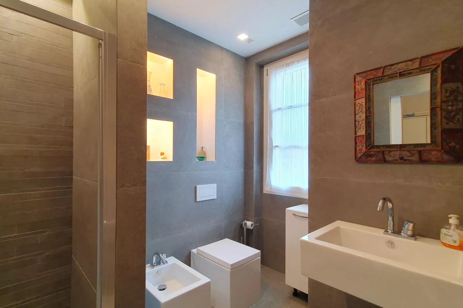 PAR 021-Bathroom
