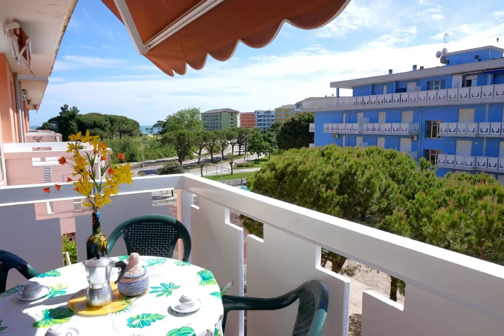 Ghirlandina 27B-Terrace balcony