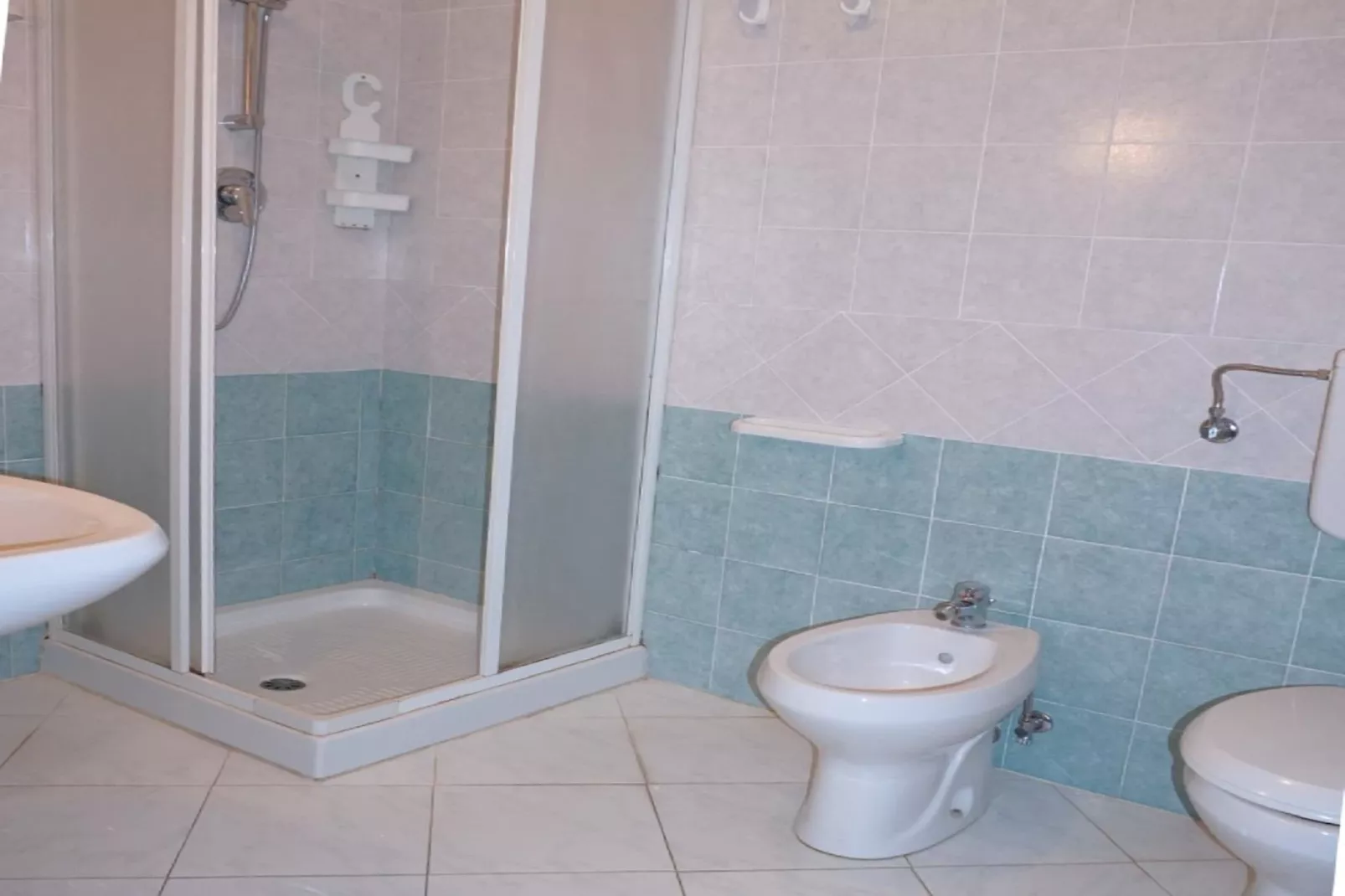 Ghirlandina 5B-Bathroom