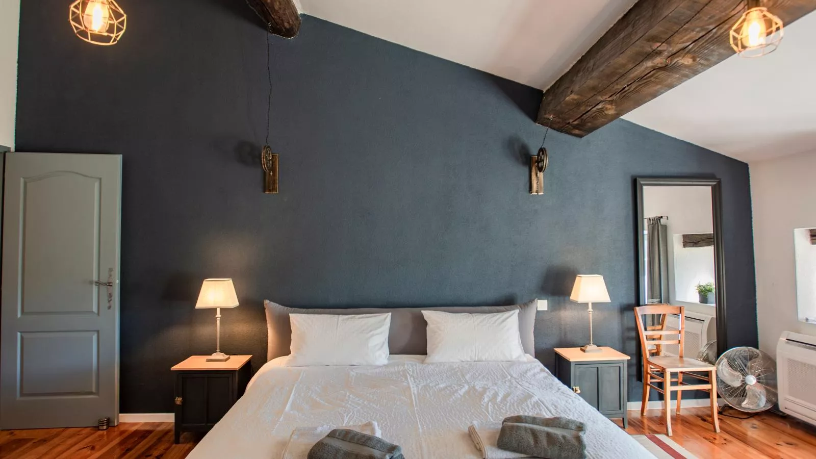 Lécurie-Bedroom