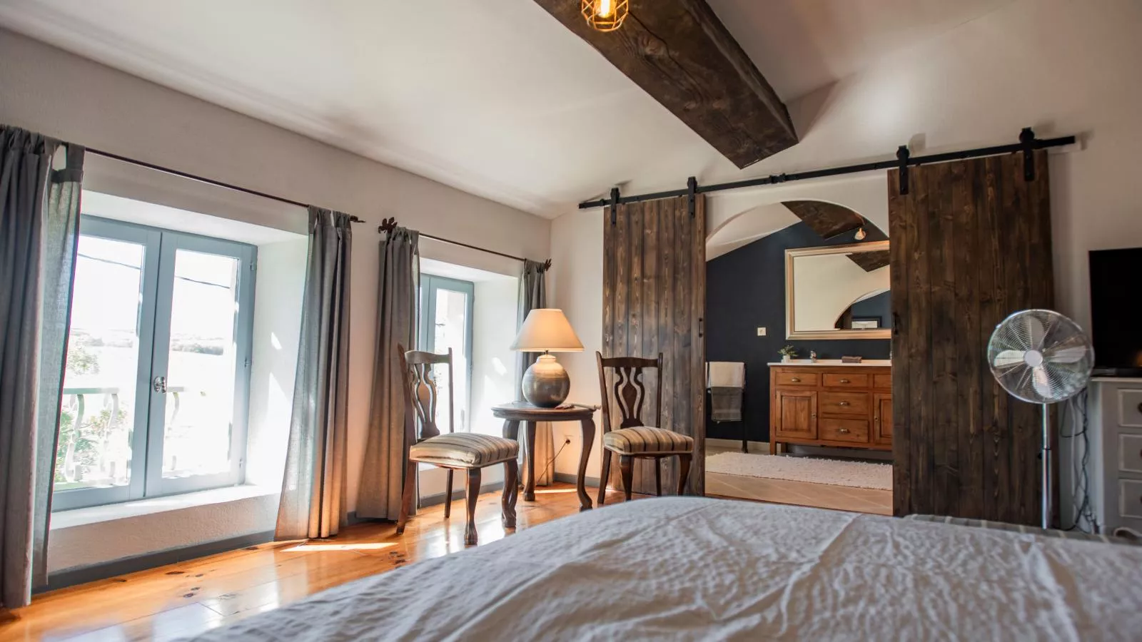 Lécurie-Bedroom