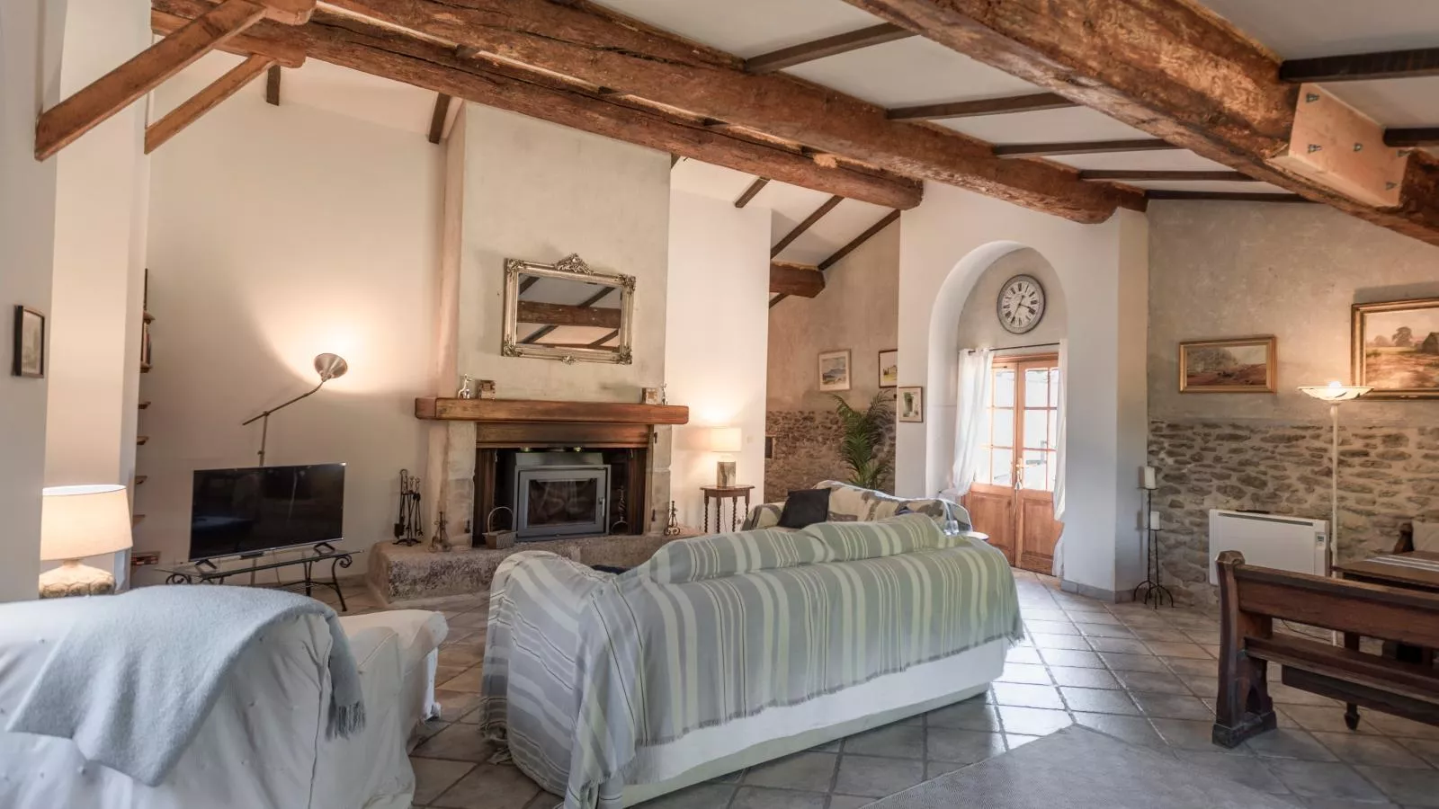 Le Pigeonnier de Villefloure-Living room