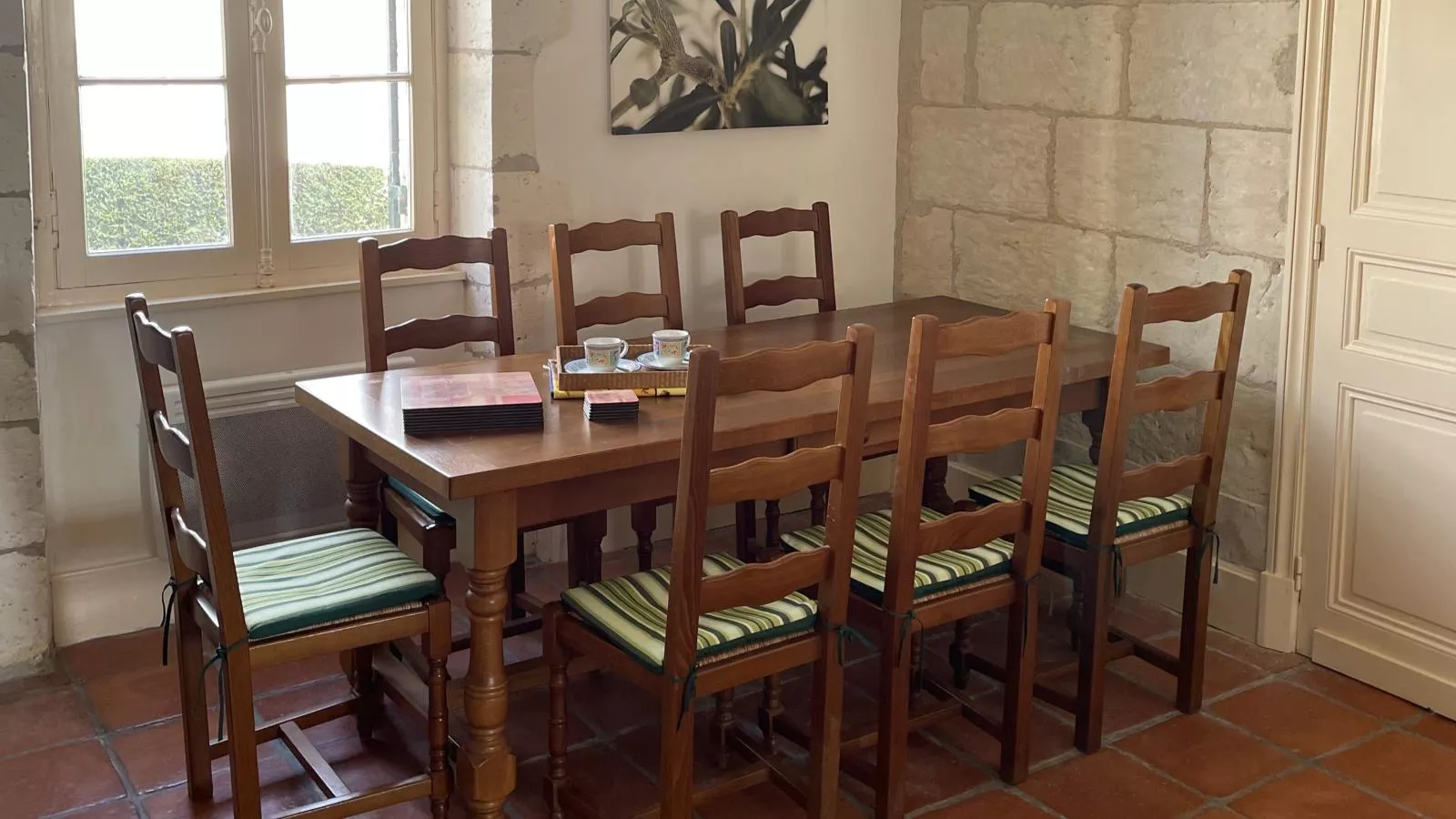 Gite Le Presbytère-Dining room