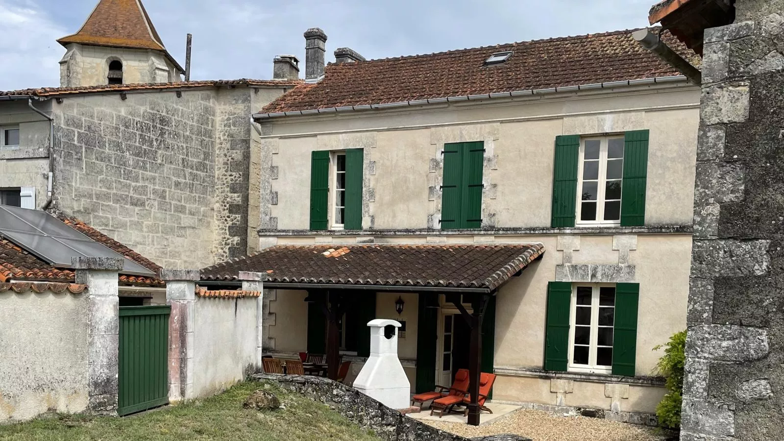 Gite Le Presbytère-Exterior summer