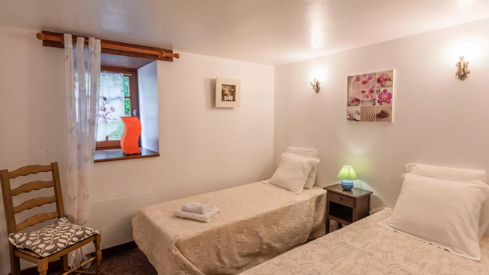 Gite Le Croix du Notaire-Bedroom