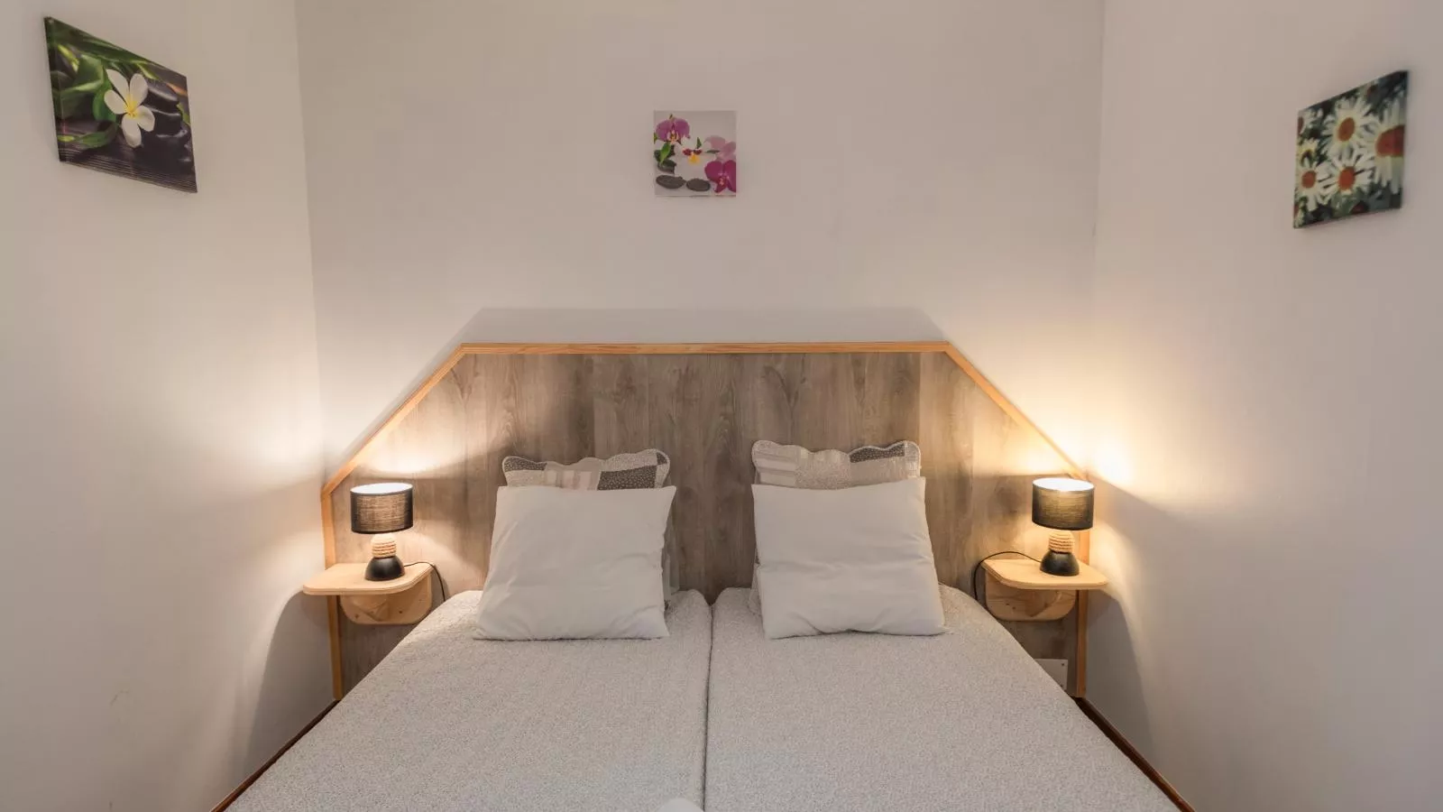 Gite Le Croix du Notaire-Bedroom