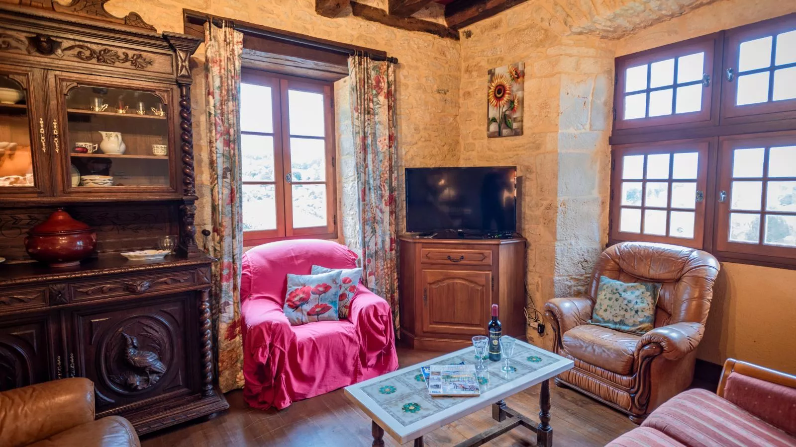 Gite Le Croix du Notaire-Living room