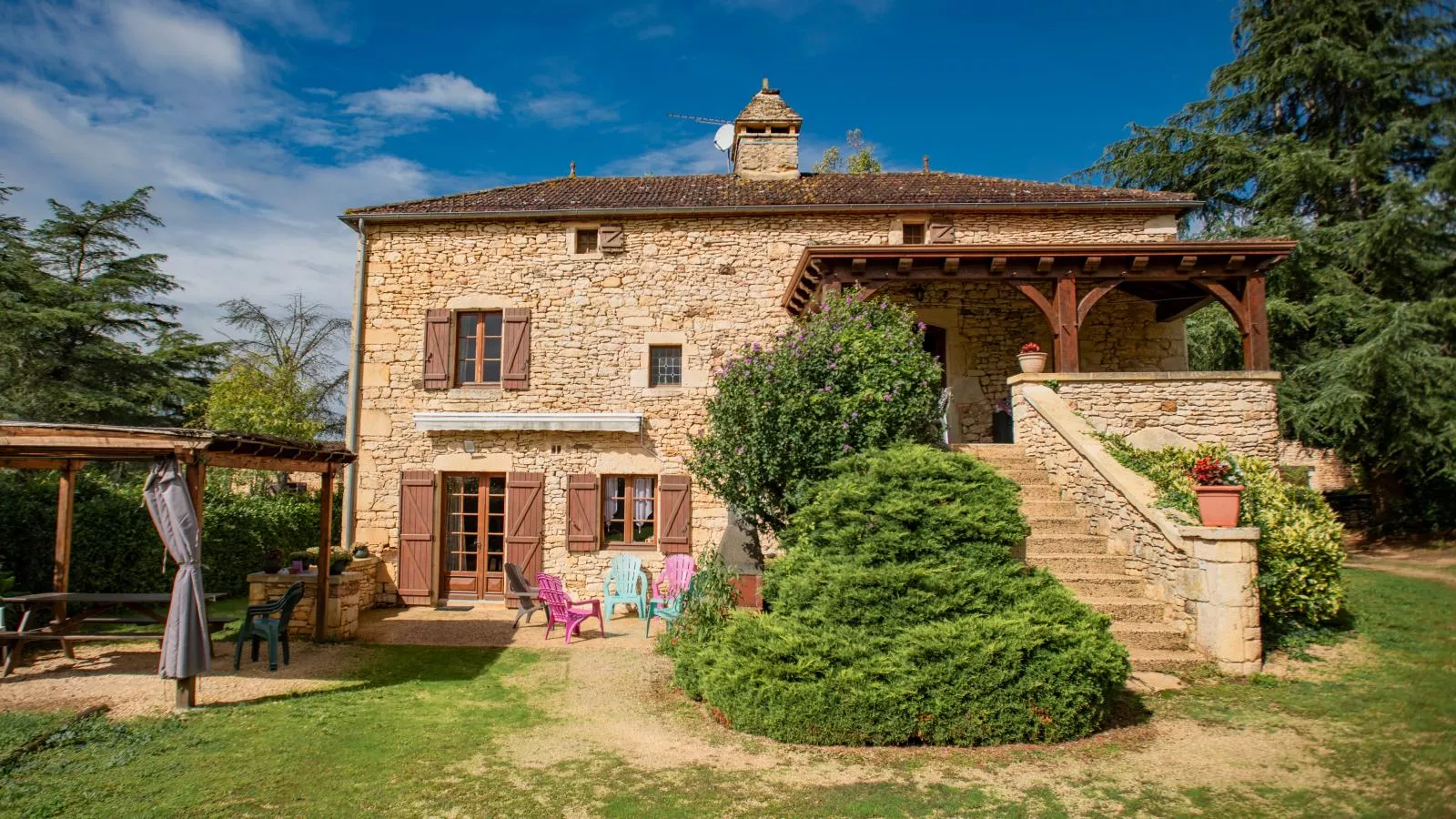 Gite Le Croix du Notaire-Exterior summer