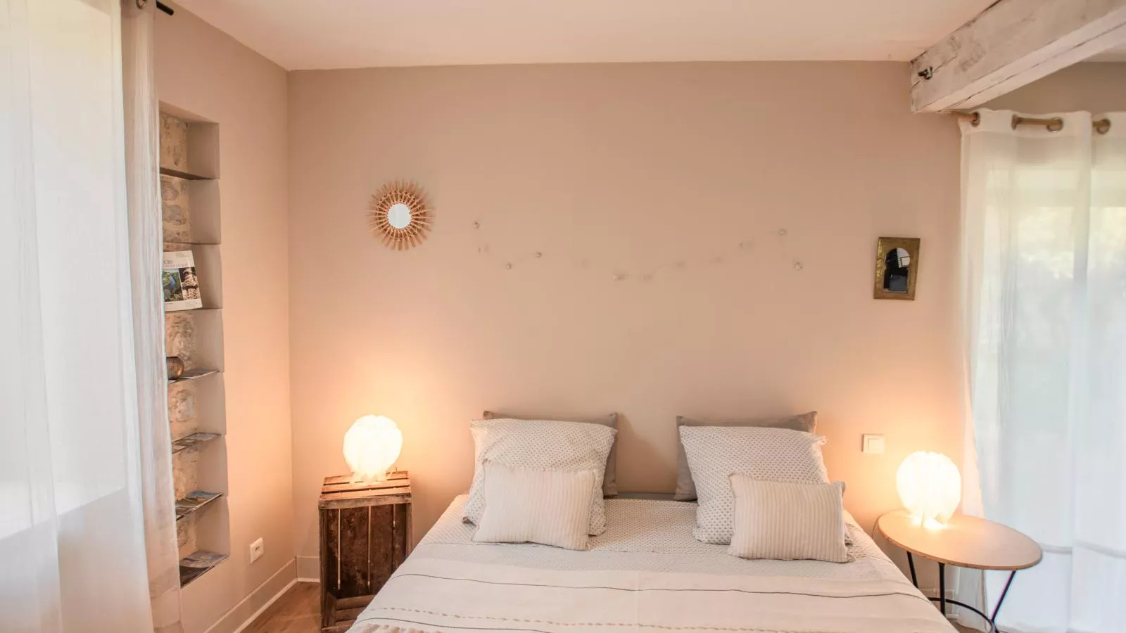 Le Pigeonnier Rouge-Schlafzimmer