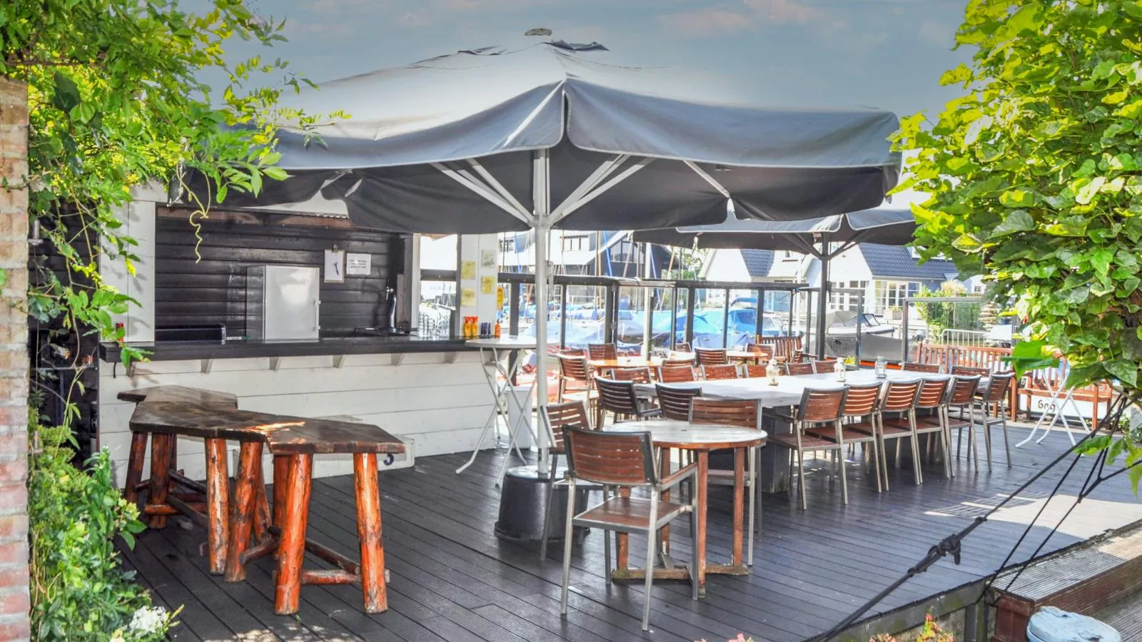 De Kaag Watersport Groepsaccommodatie - 80 pers-Terrace balcony