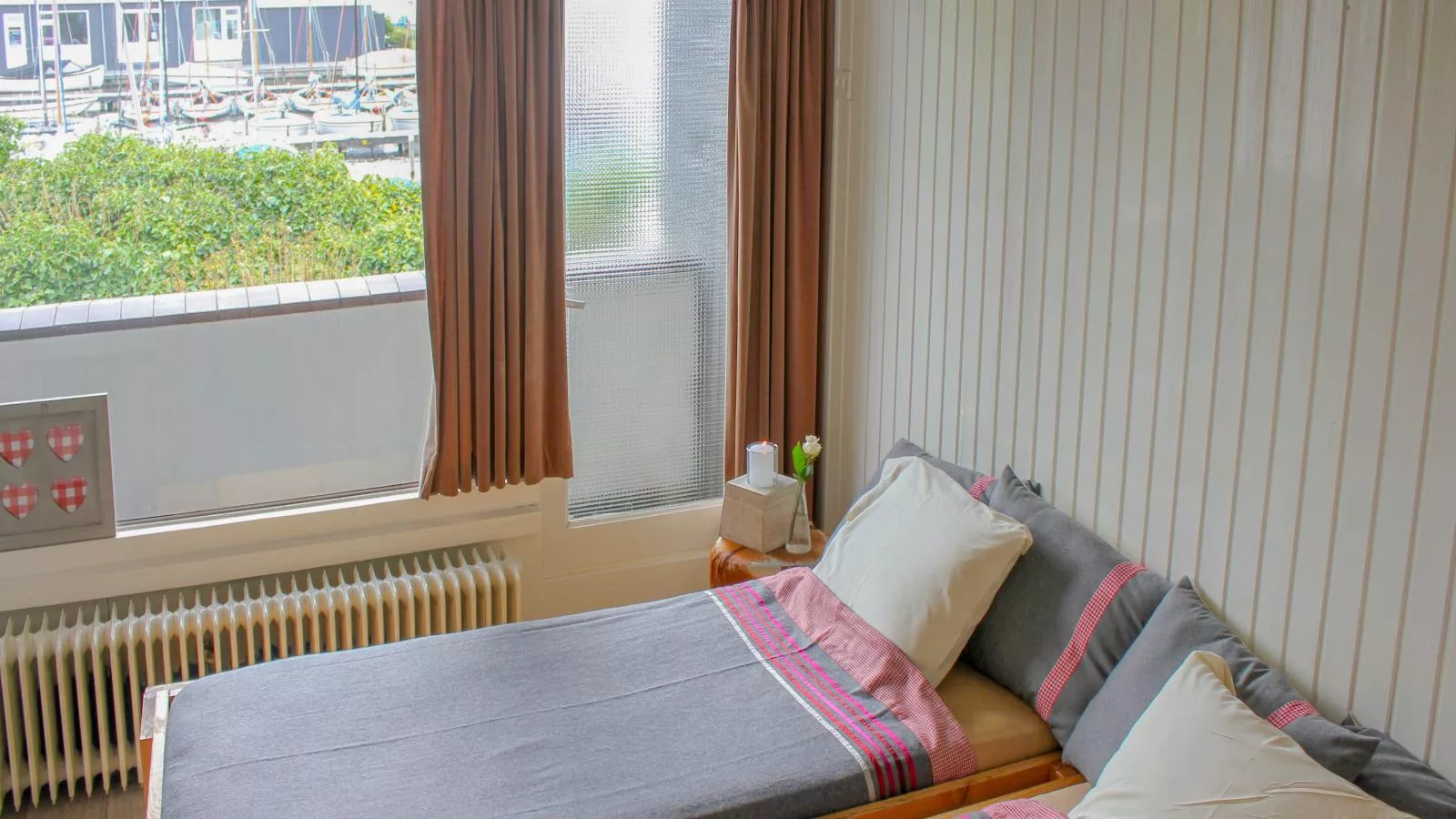 De Kaag Watersport Groepsaccommodatie - 80 pers-Bedroom