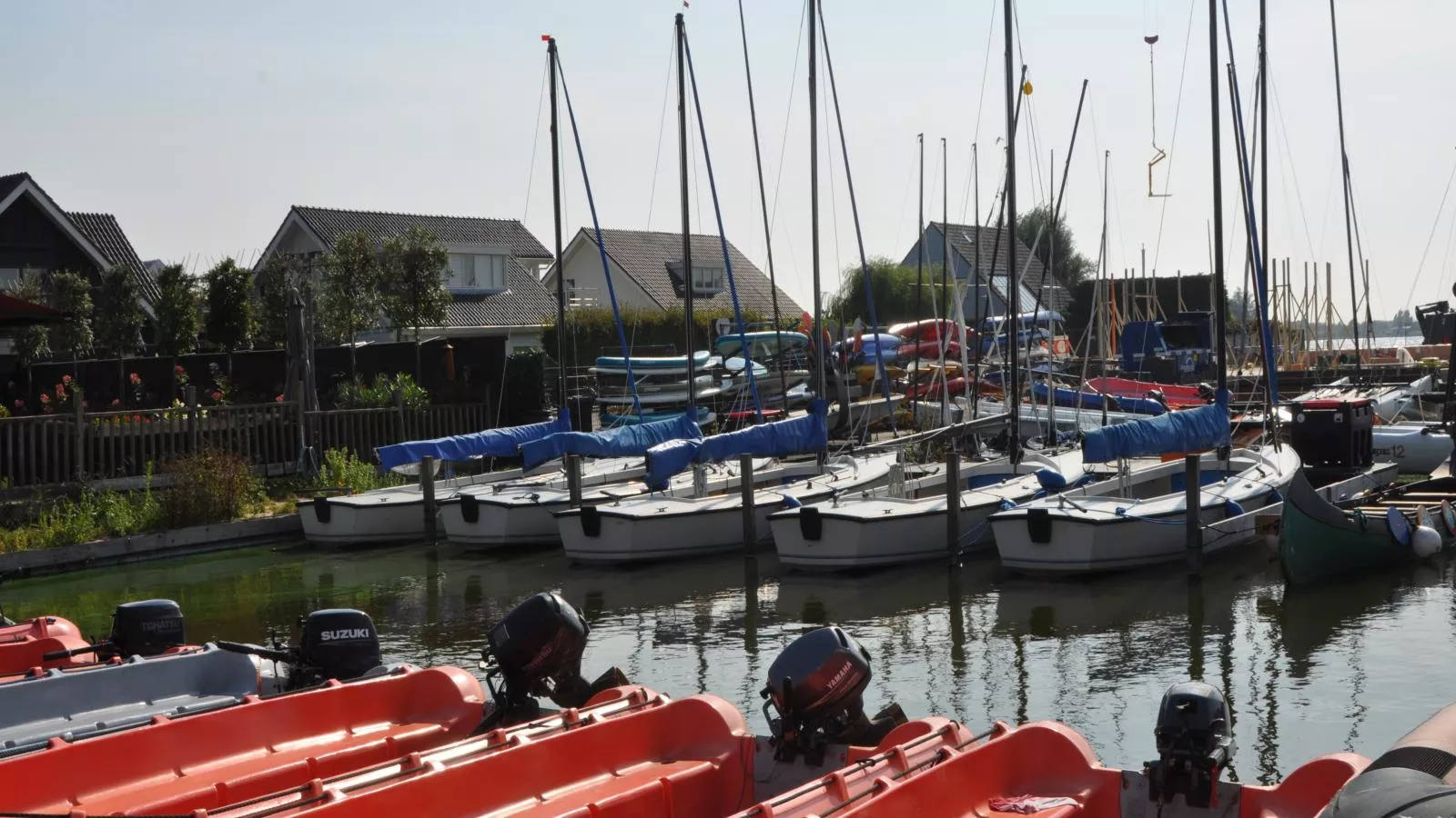 De Kaag Watersport Groepsaccommodatie - 80 pers-View summer