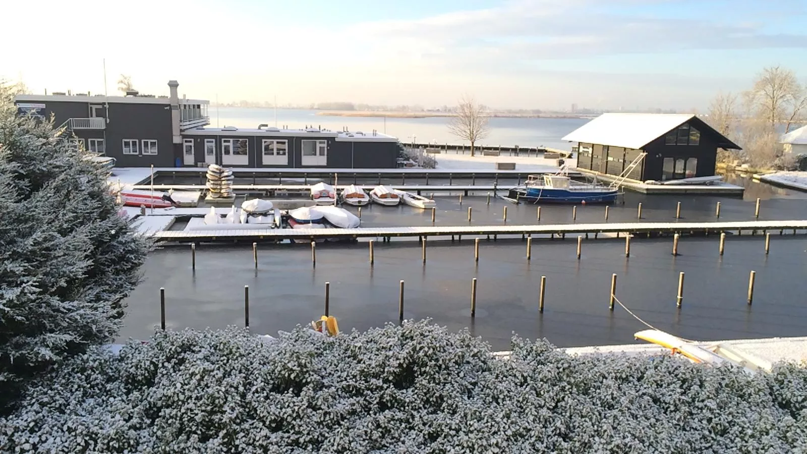 De Kaag Watersport Groepsaccommodatie - 80 pers-View winter