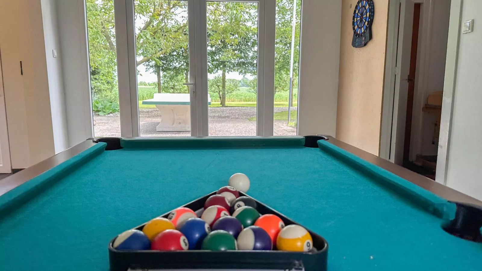 Bronzigt-Recreation room