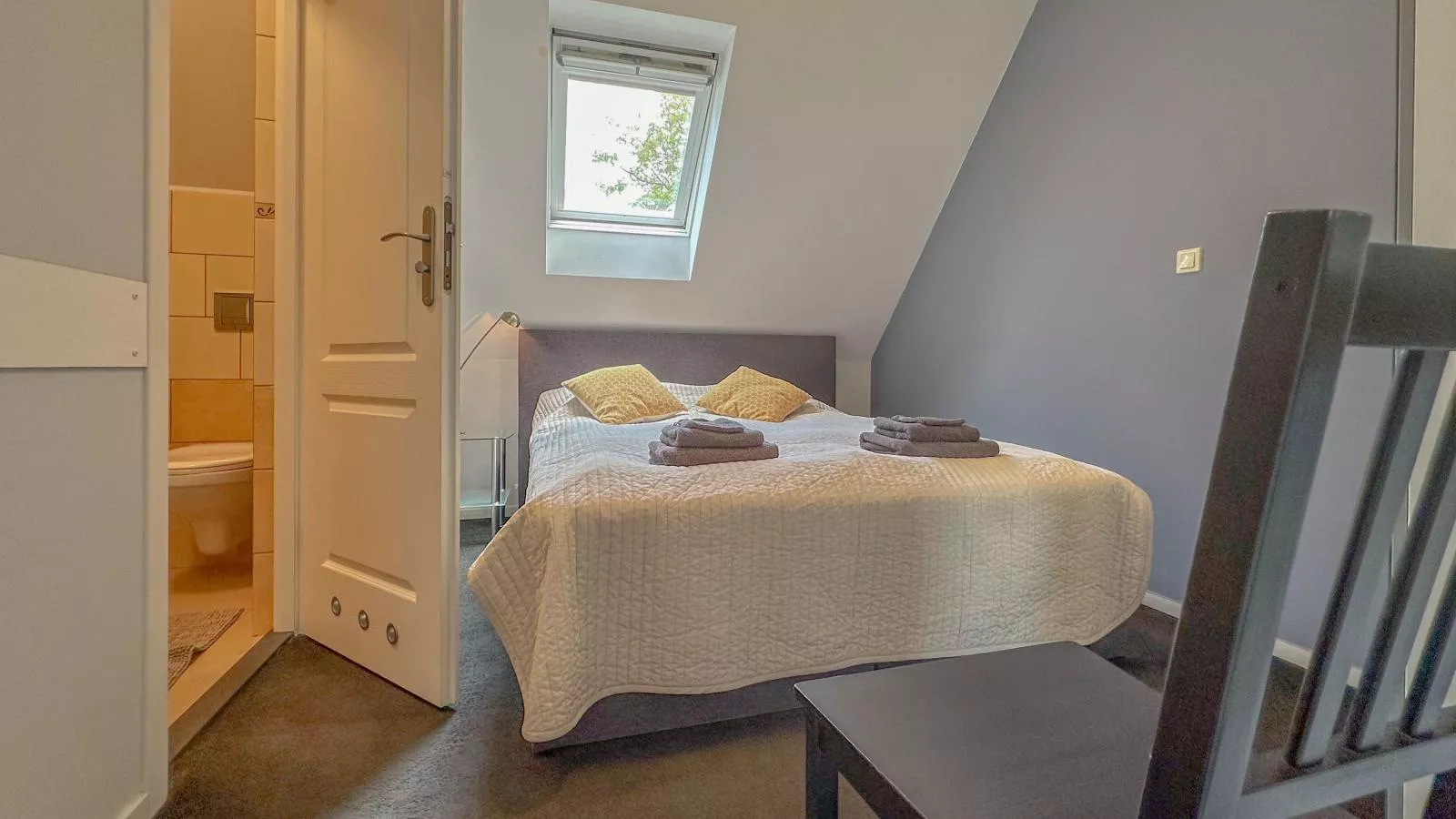Bronzigt-Bedroom