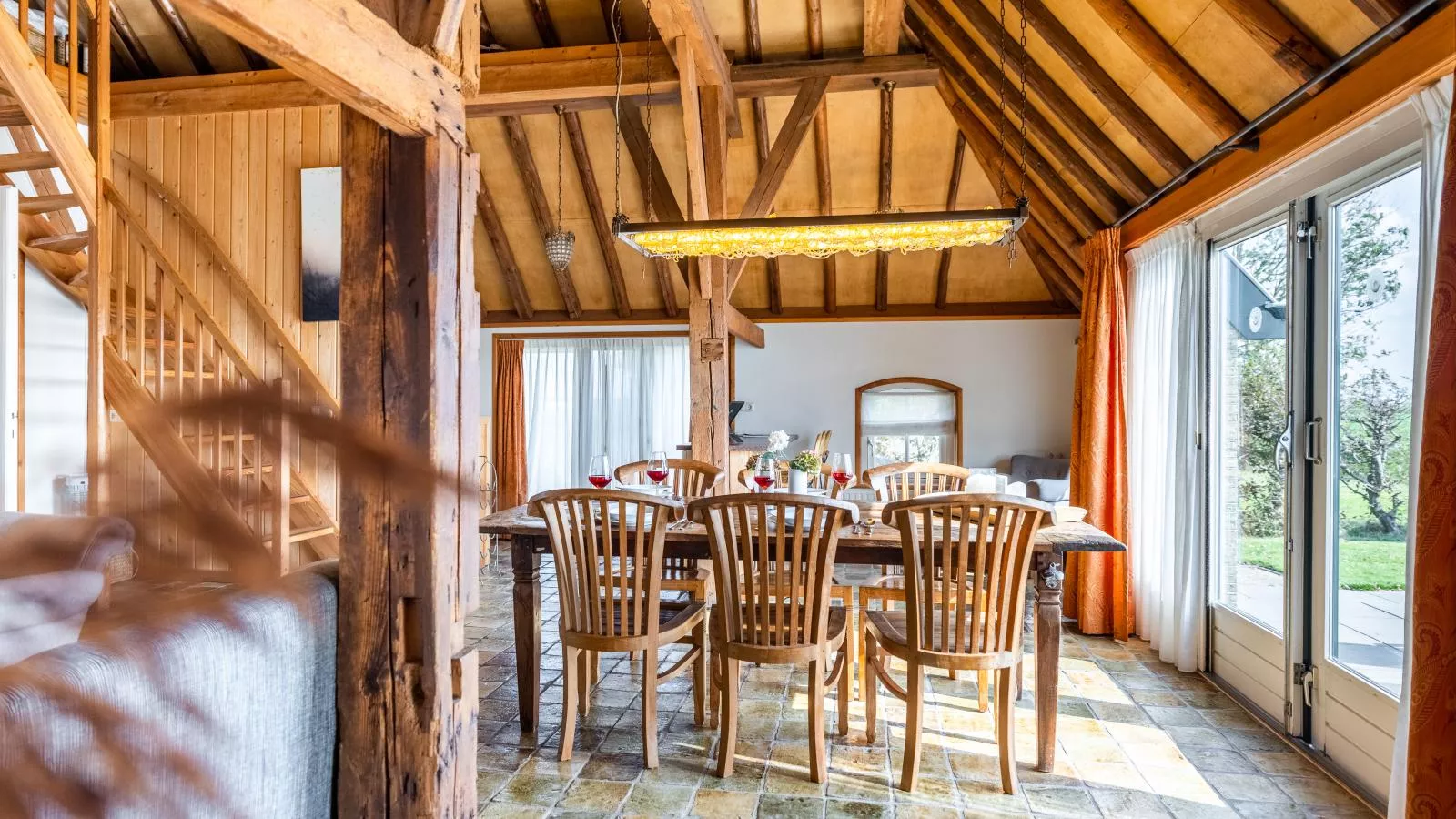 Het Koetshuis-Dining room