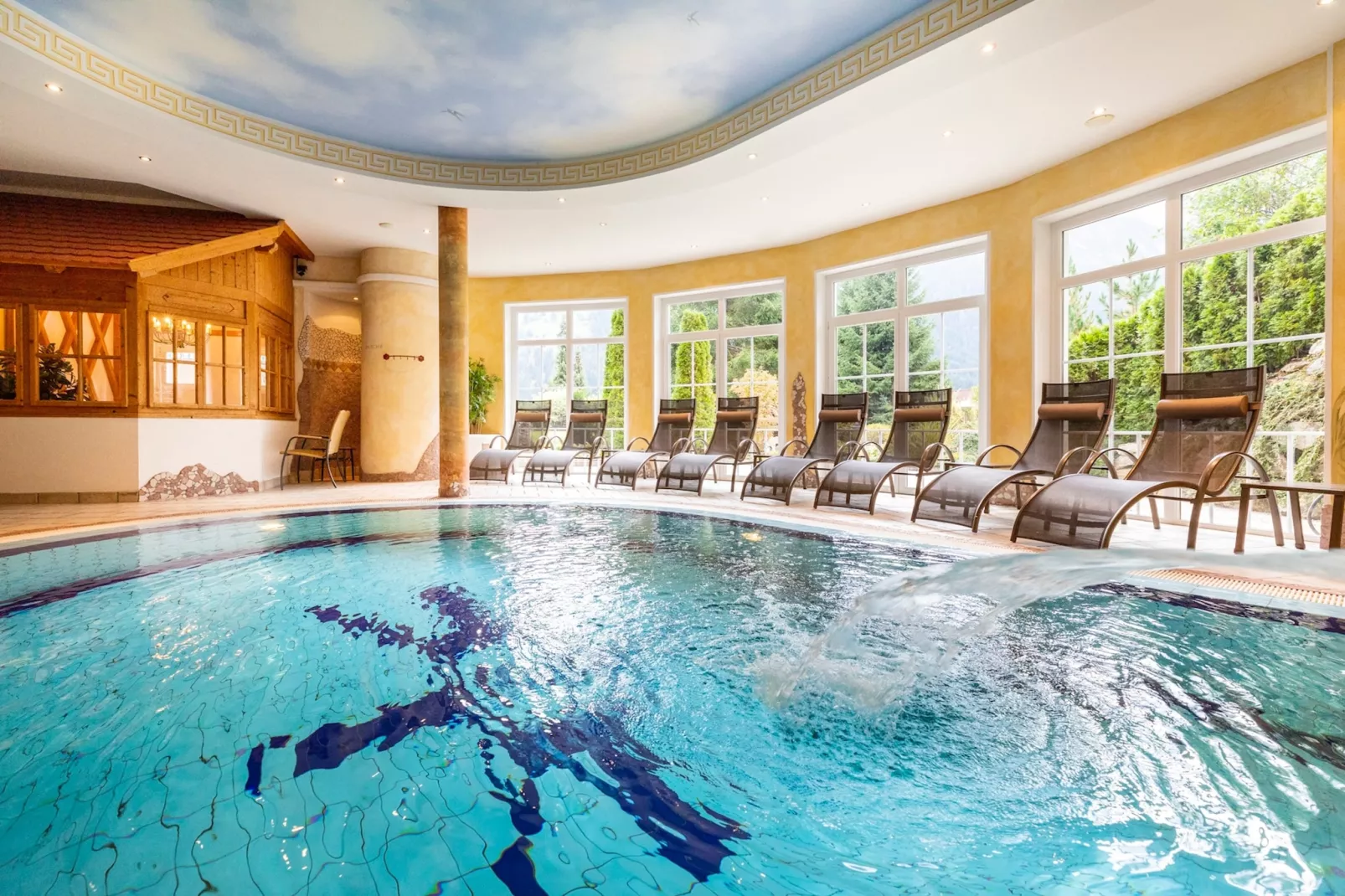 Wellness-Aparthotel-Kleinarl-Schwimmbad