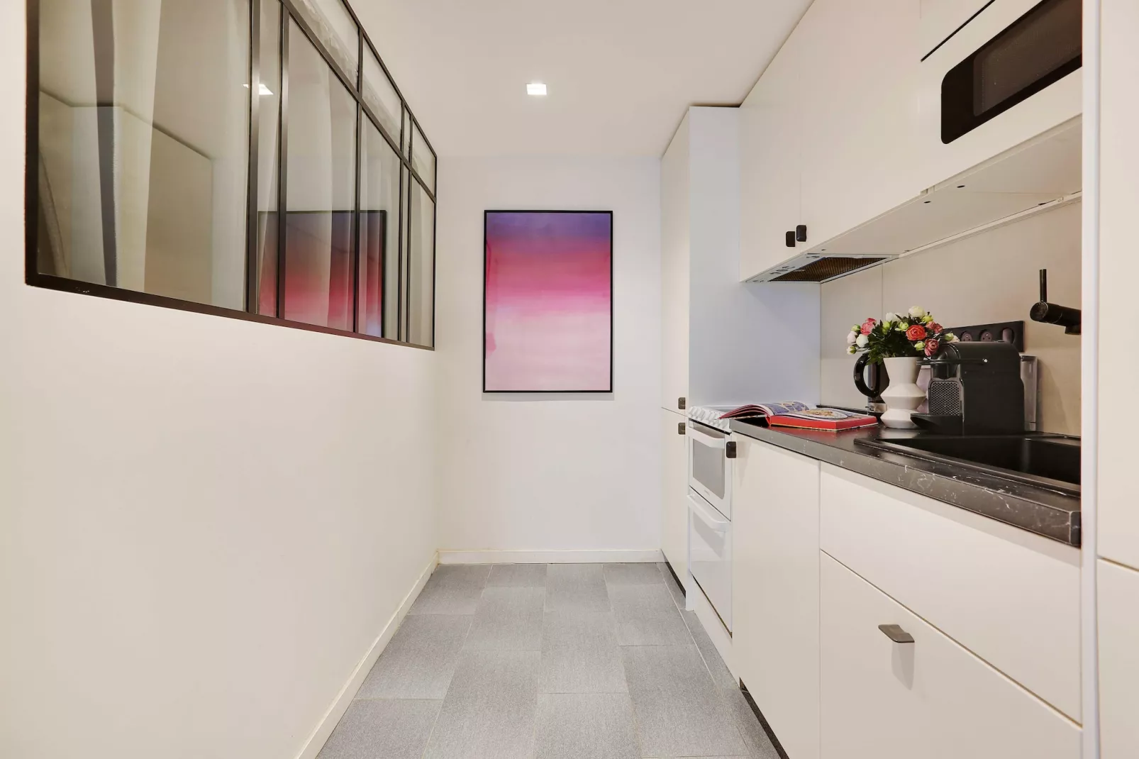 EC-1-PELEE-D-Kitchen