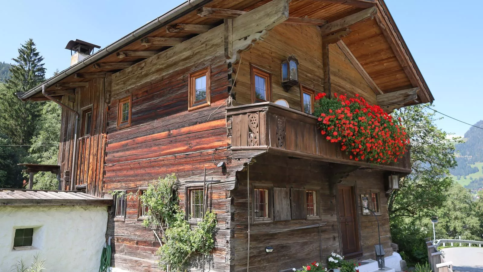 Kupferhäusel und Zinnhäusel-Exterior summer