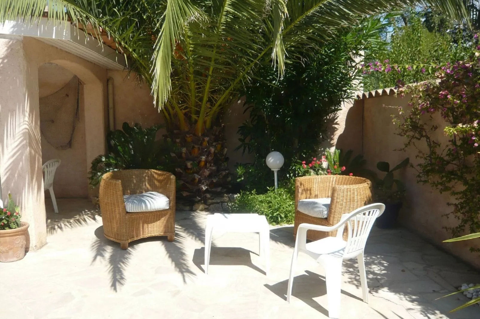 Doppelhaushälfte in Sainte-Maxime-Terrace balcony