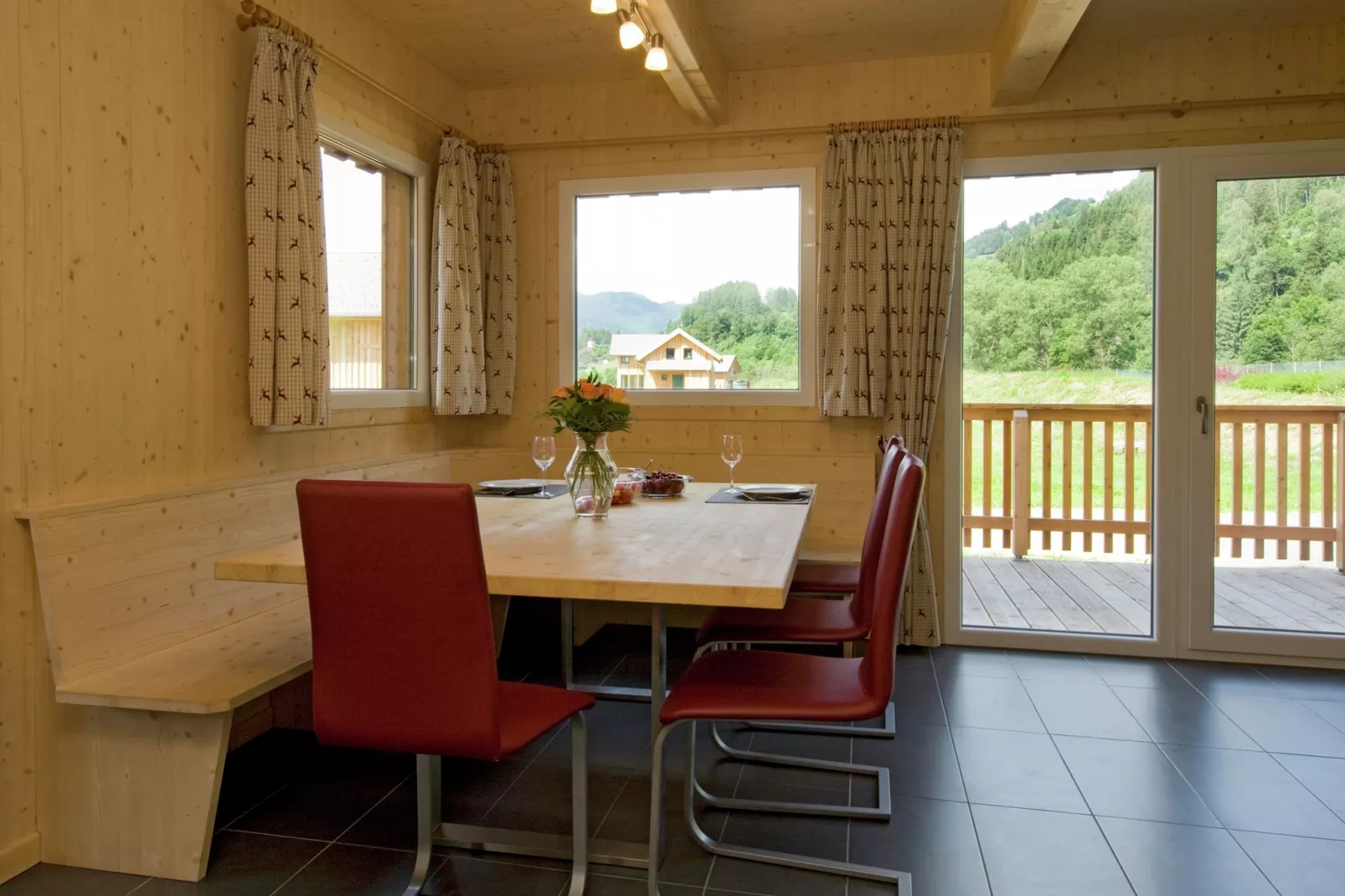 Feriendorf Murau 1-Esszimmer