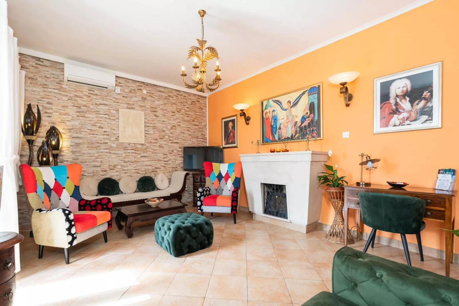 Villa Adrian - Six Bedroom Villa with Swimming pool and Sea View-Living room