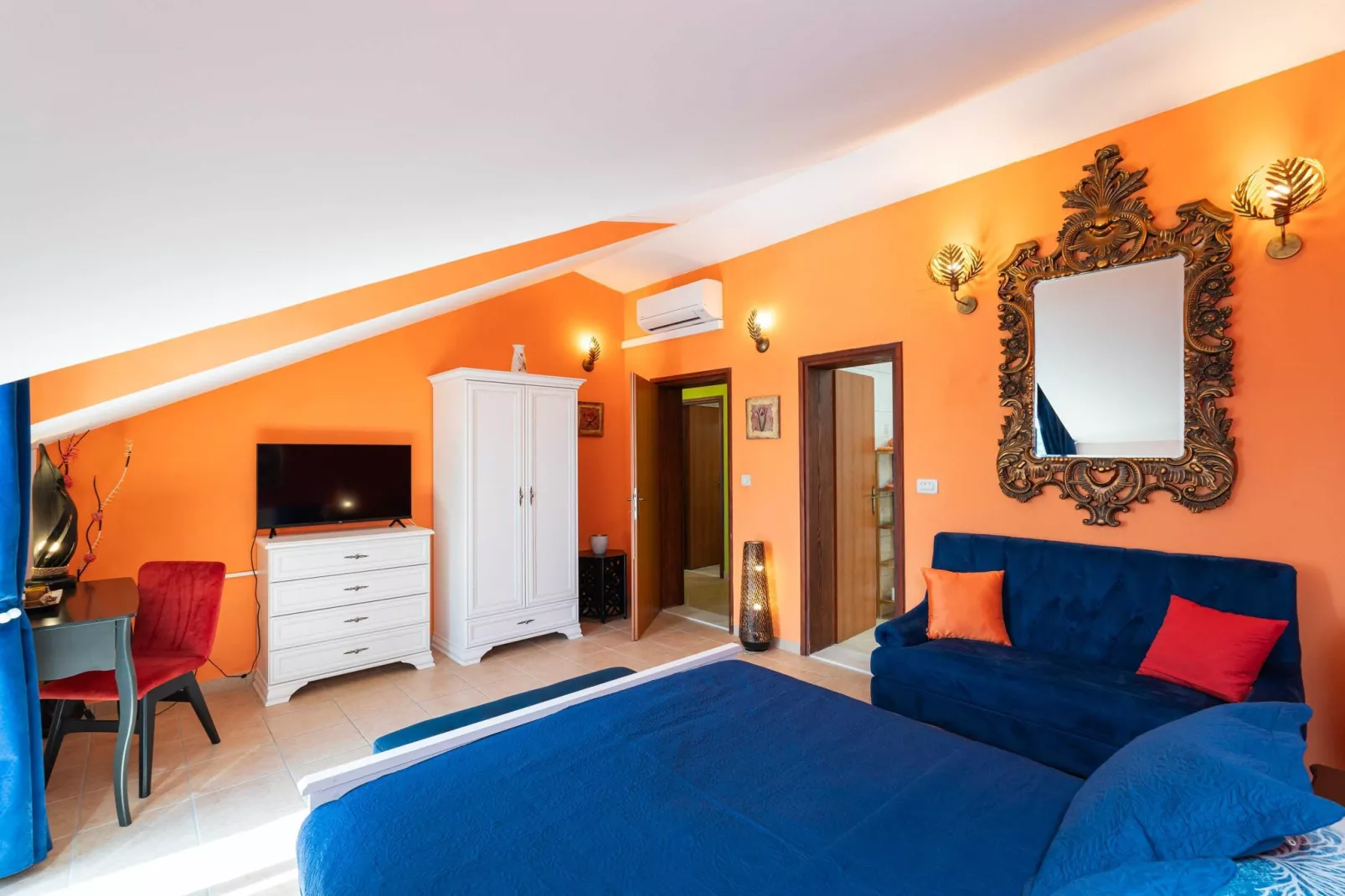 Villa Adrian - Six Bedroom Villa with Swimming pool and Sea View-Bedroom