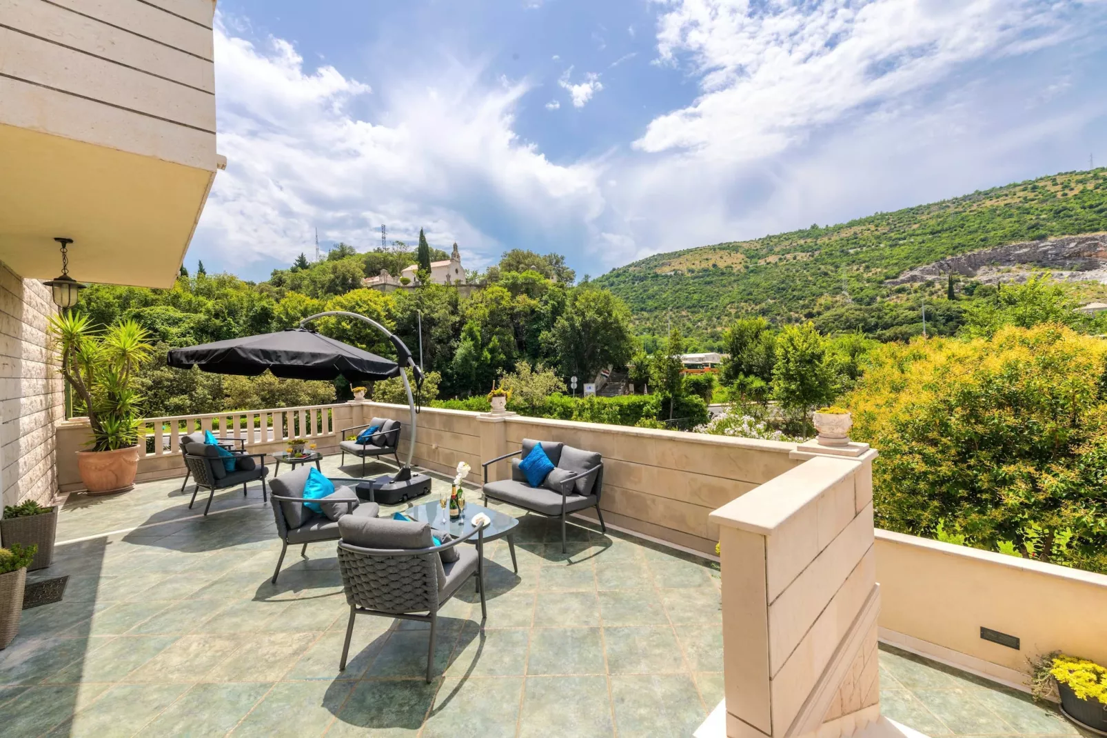 Villa Dubelj Dubrovnik -Deluxe Double or Twin Room with Balcony-Terrassenbalkon